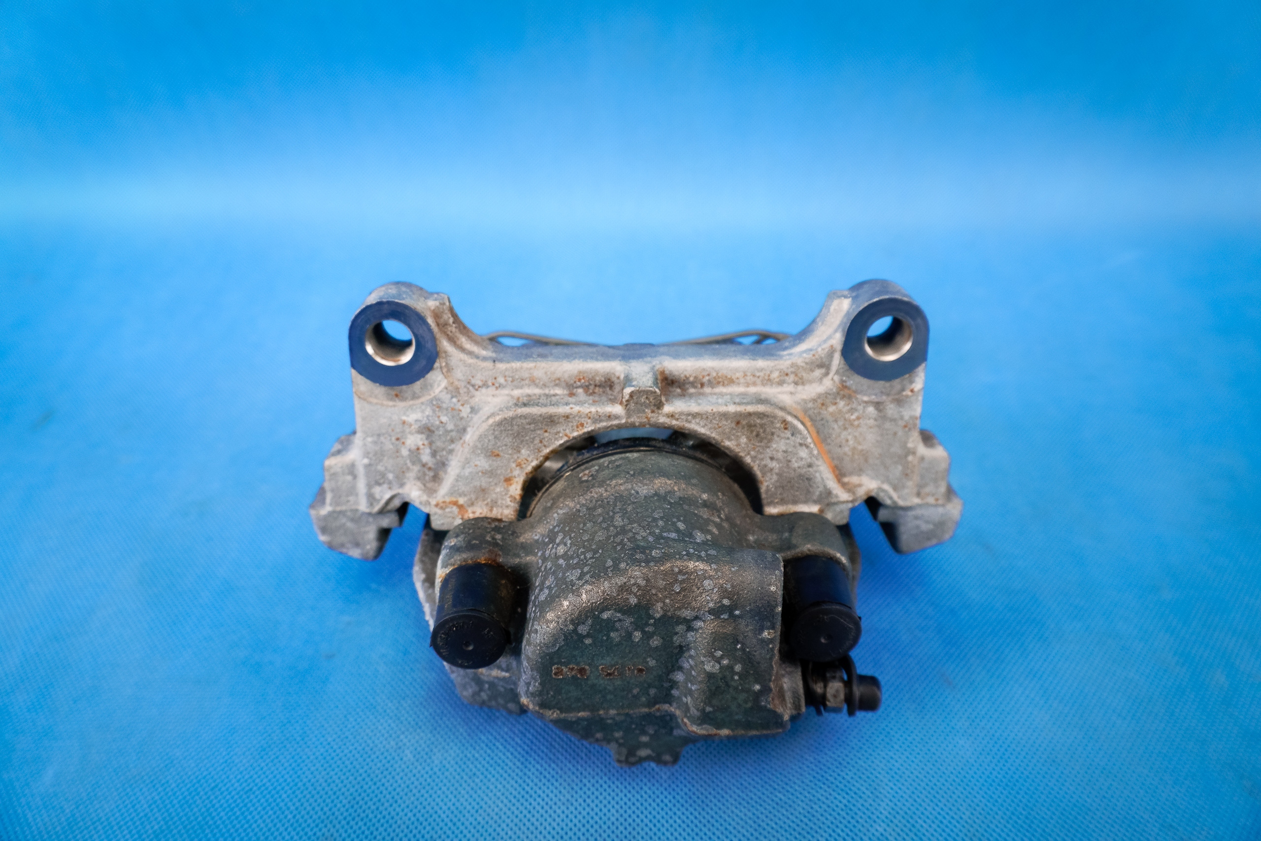 caliper brake front right Audi A4 8K A5 8T 8K0615106AB