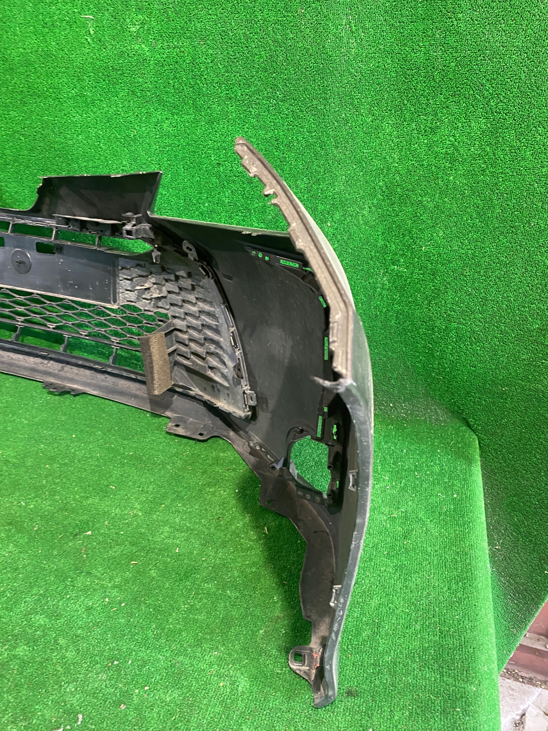 front bumper front TOYOTA COROLLA E21 sedan LIFT without PDC
