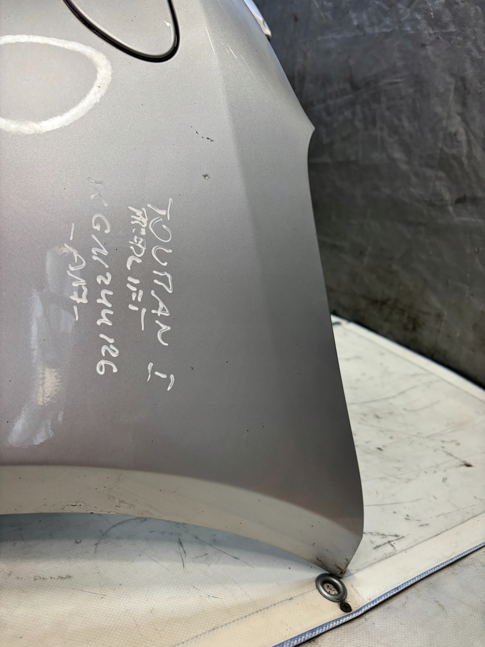 front bumper Volkswagen Touran and przedlift k: LA7W