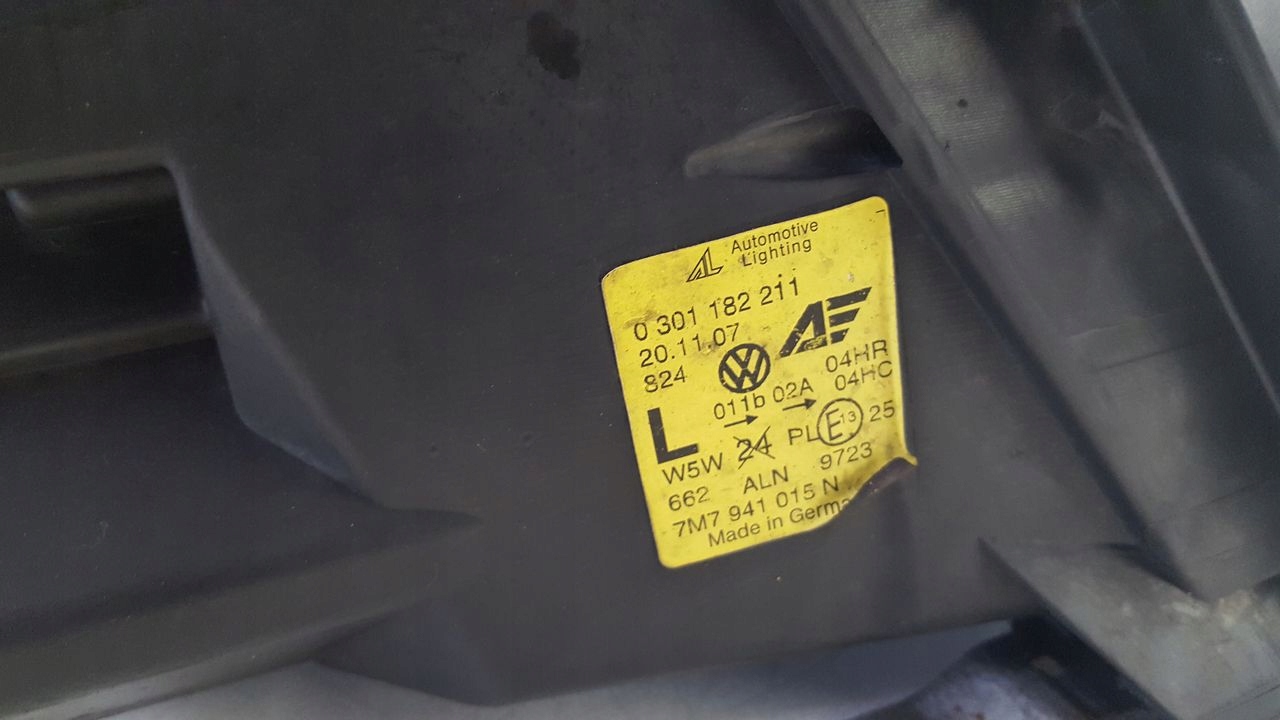 light front front left Seat Alhambra