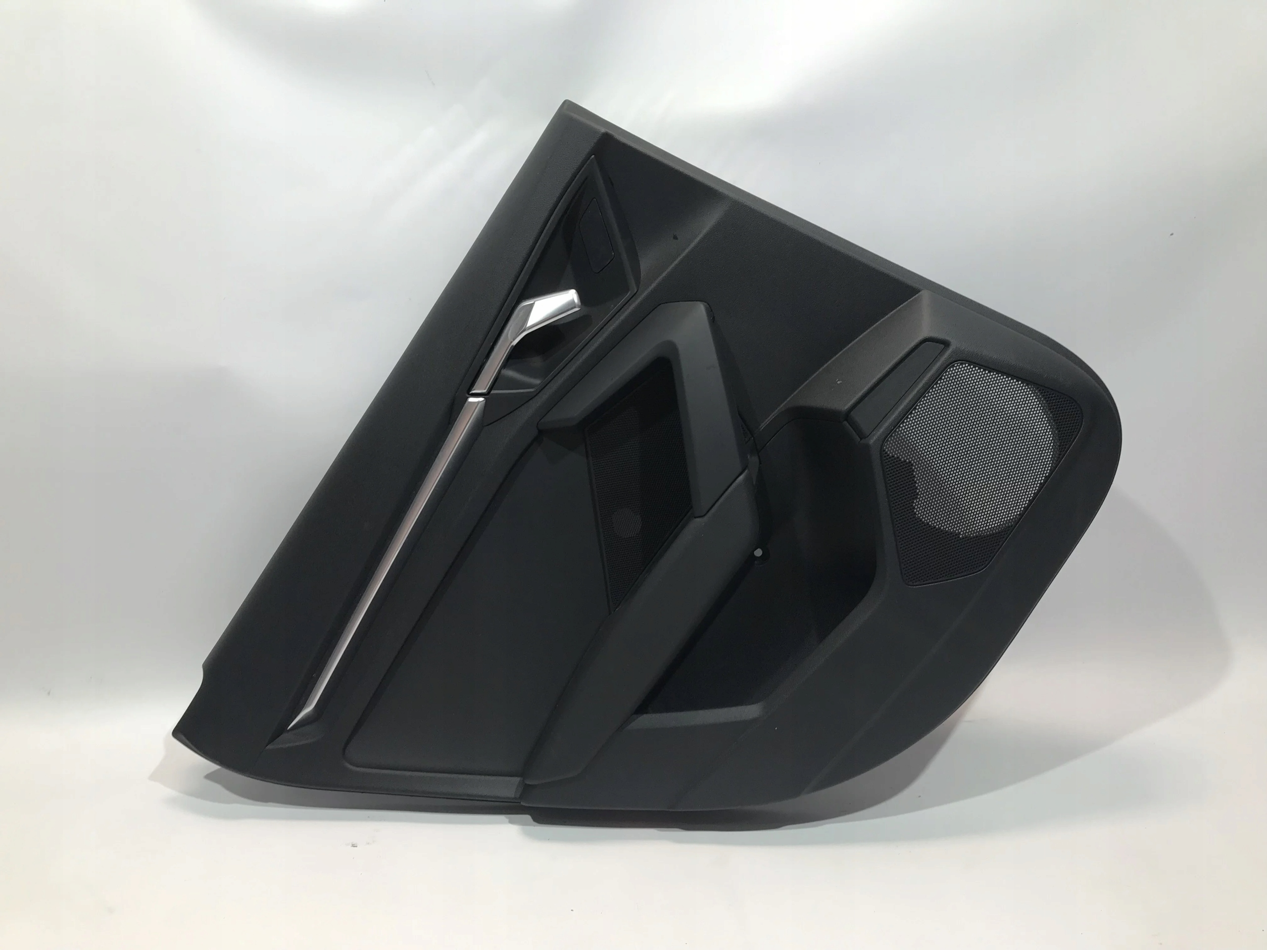 BOCZEK DRZWI TYŁ LEWY PRAWY AUDI A3 8Y 20-