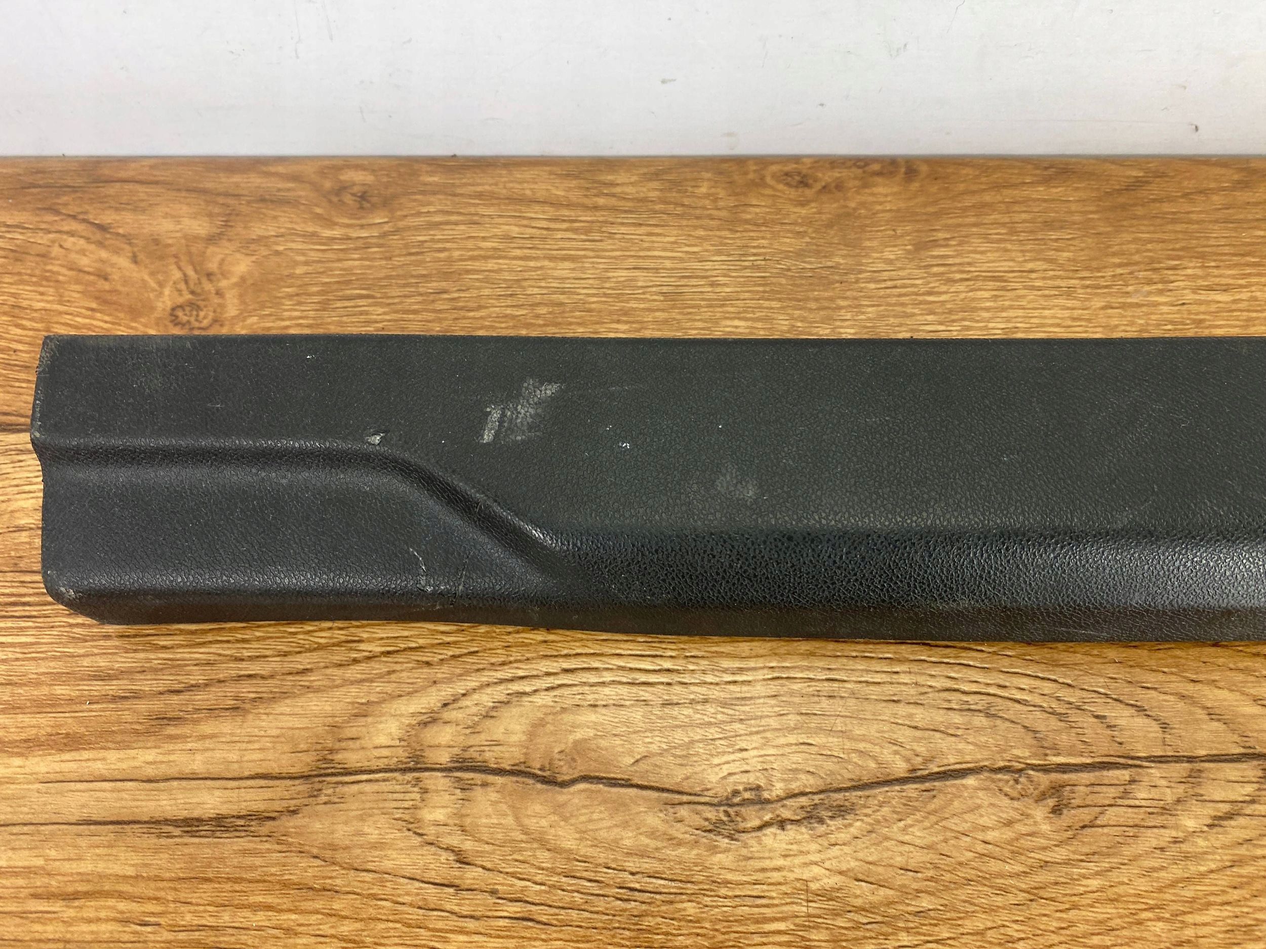 cap threshold door przednich Chevrolet Camaro 2016+