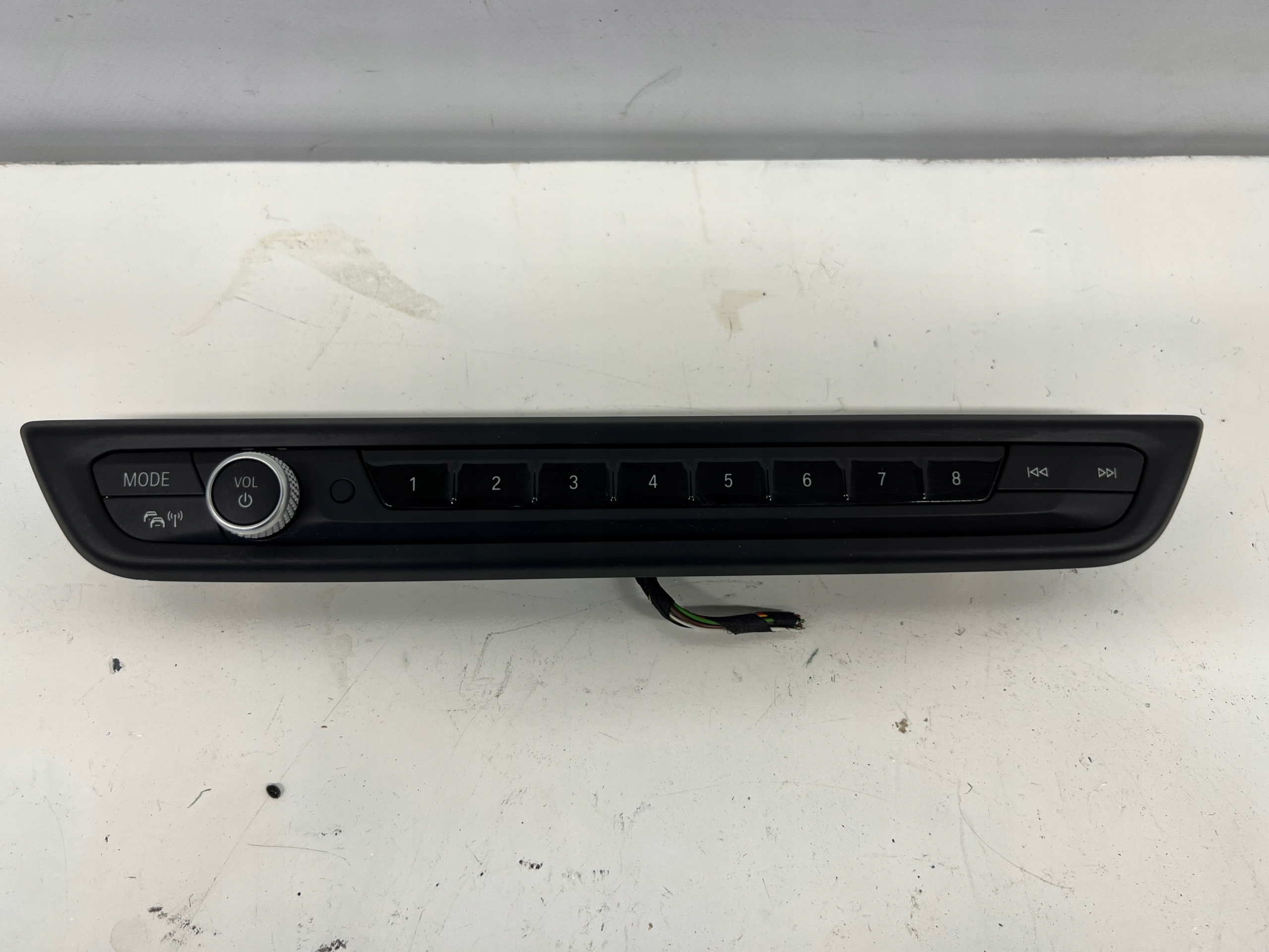 BMW F40 control panel radia 7949339