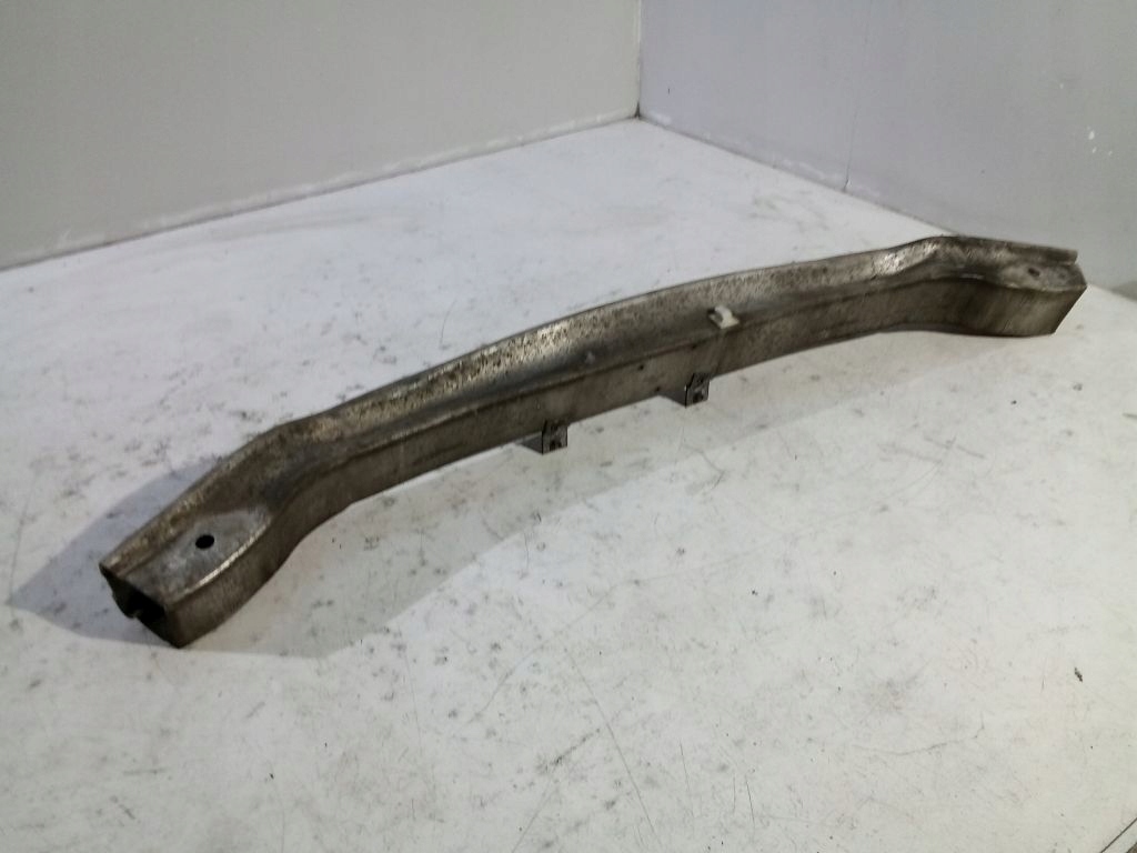 Audi A8 D3 sider below bumper front