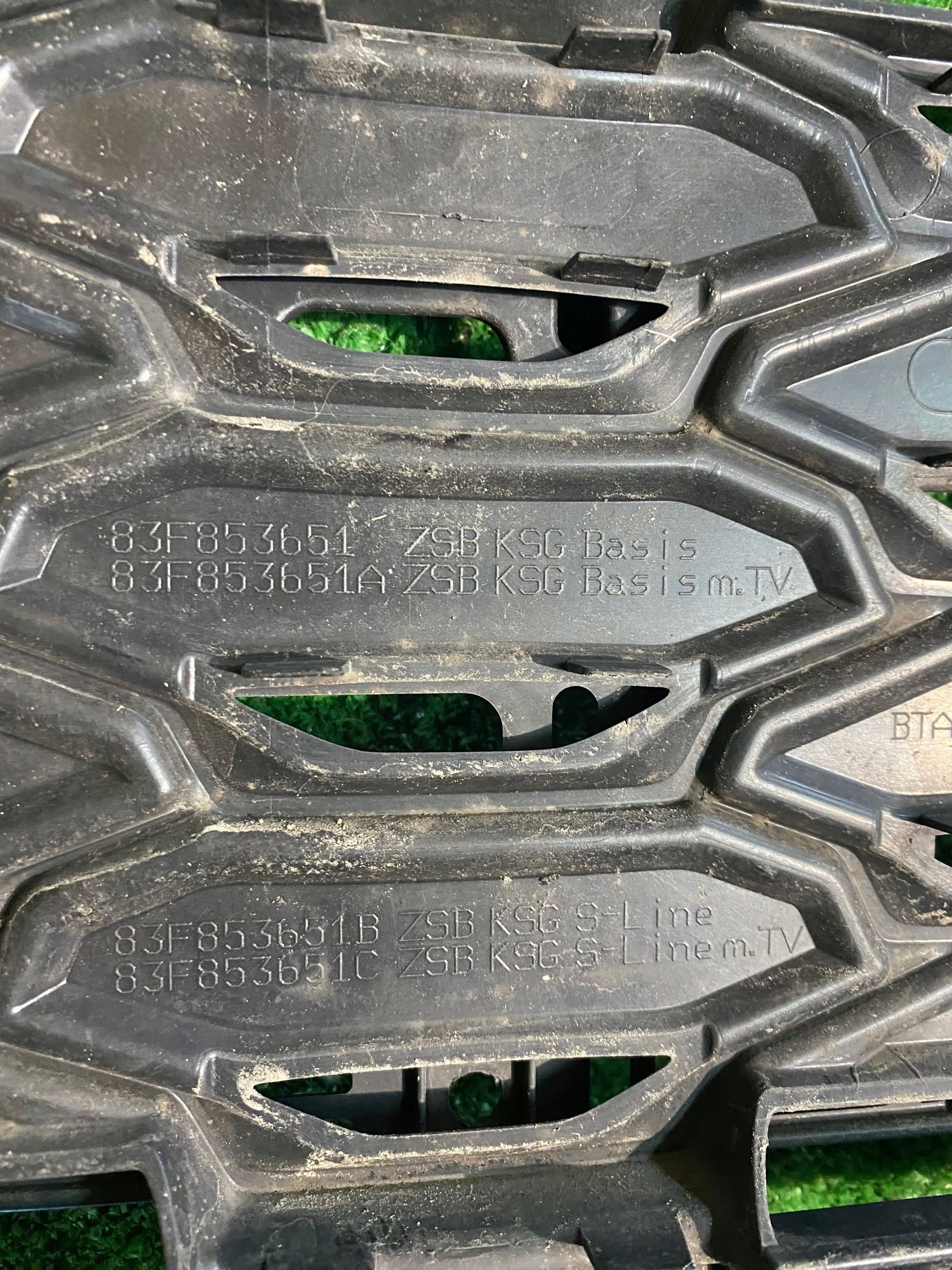 Audi Q3 Kühlergrill FRONTGRILL Kühlergitter - Thumbnail 6
