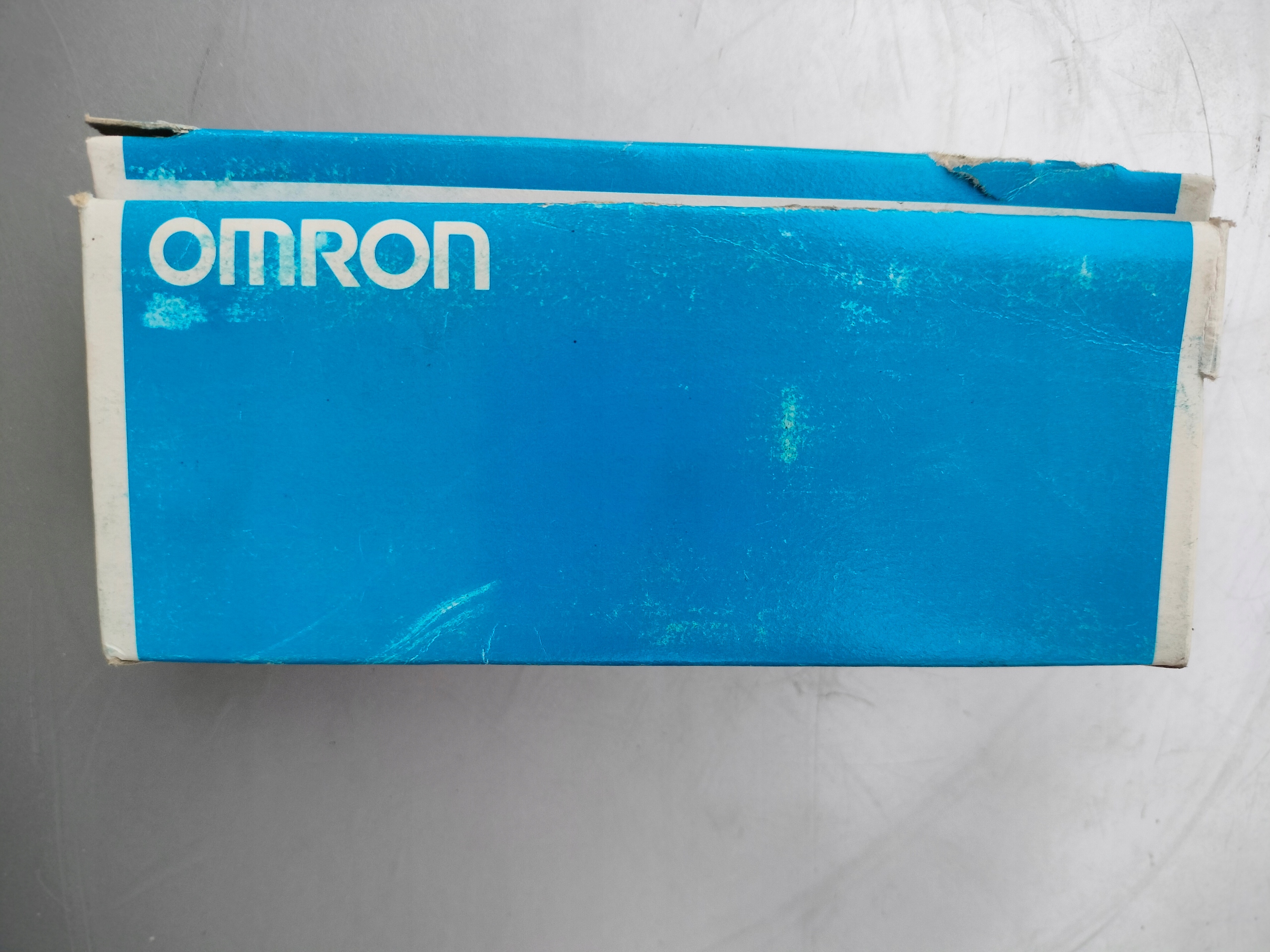 Wyłącznik krańcowy Omron D4D-1162N