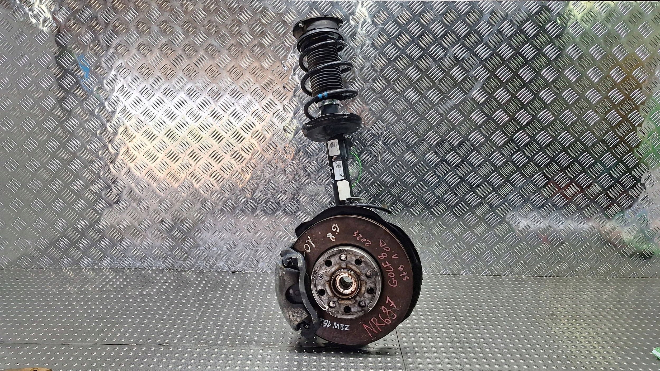 swing shock absorber caliper left front 5WA255 WV GOLF VIII 1.0 TSI