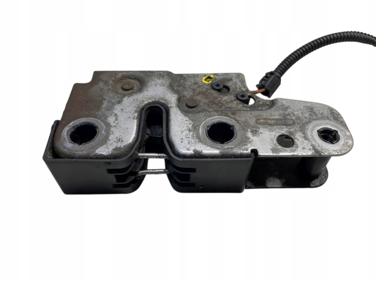 Serrure capot VW GOLF V