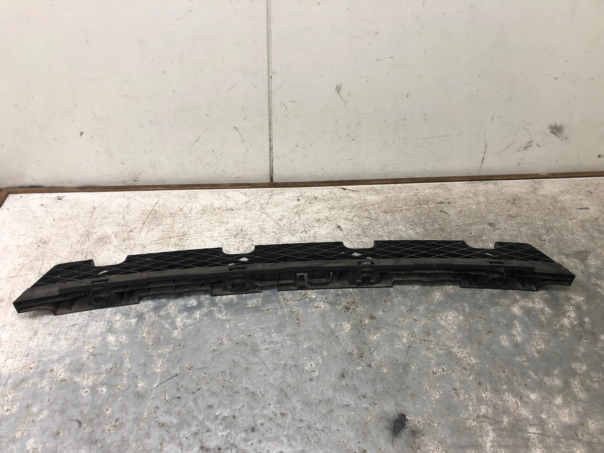 bumper bracket rear part VW PASSAT B7 KOMBI 3AF807863