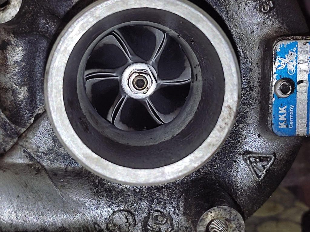 VW POLO IV 1.9 TDI turbo 038253016