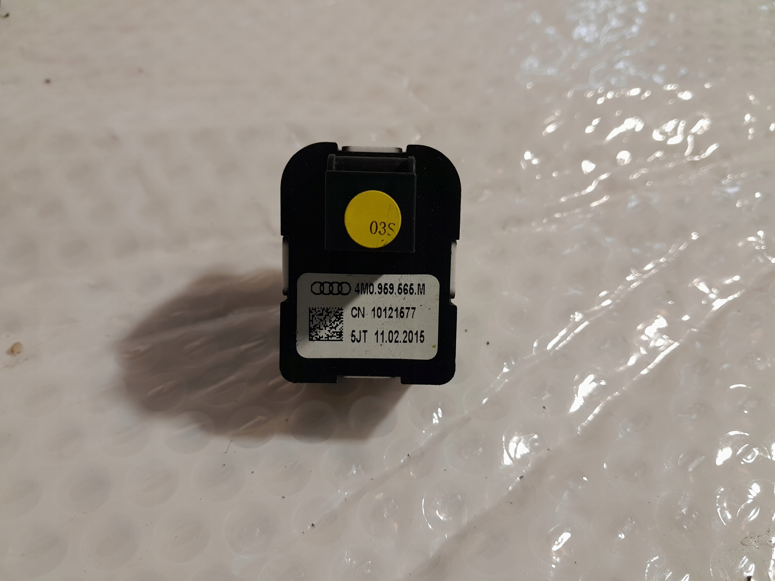 AUDI A4 B9 mirror control switch button 4M0959565M