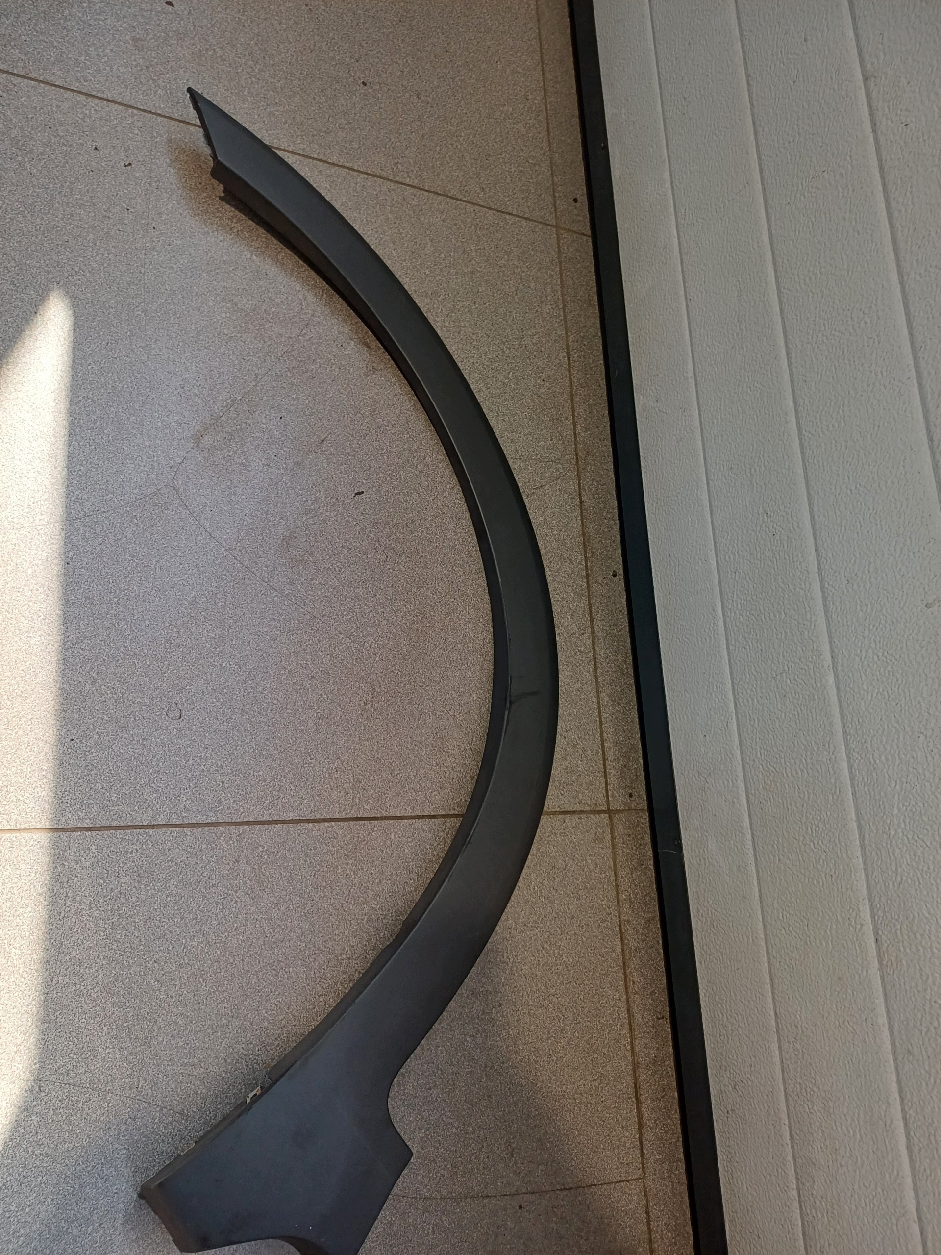 moulding of a fender left front front VW PASSAT B8 ALLTRACK 3G9853717