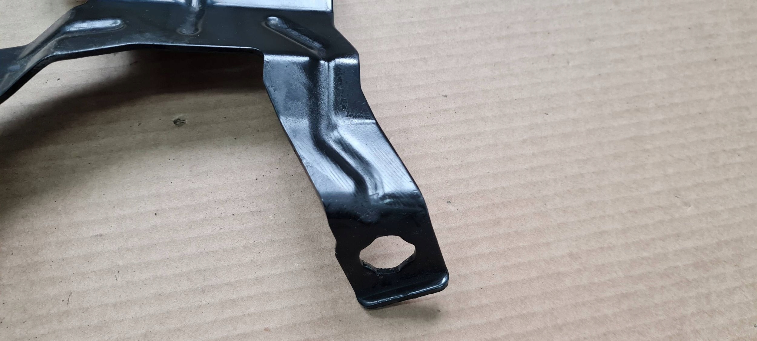 A4 B9 8W Halter Stütze Halter Panzer 8W0121232F A5 8W