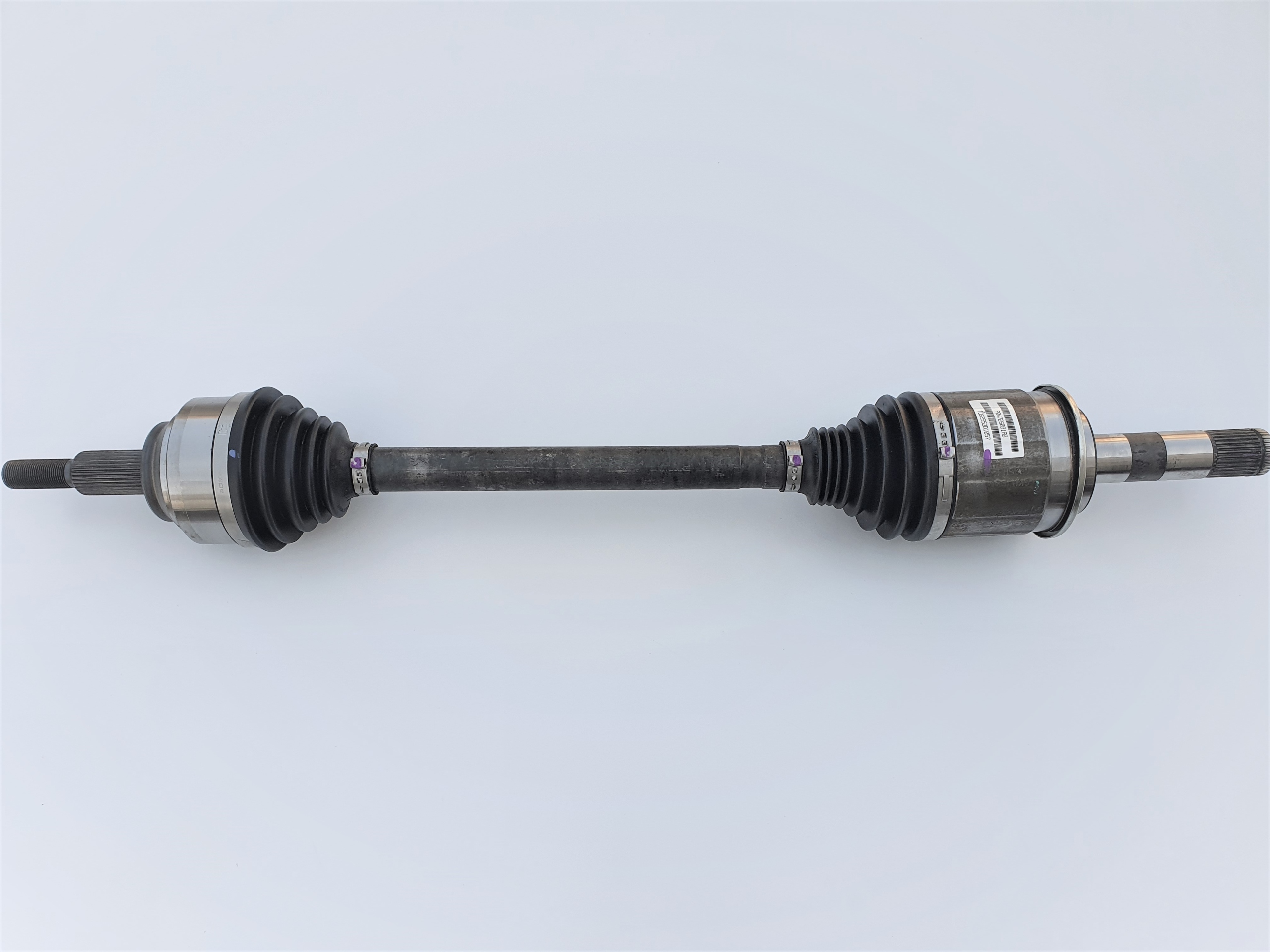 JEEP GRAND CHEROKEE WK2 IV semi-axis left P04726091AB