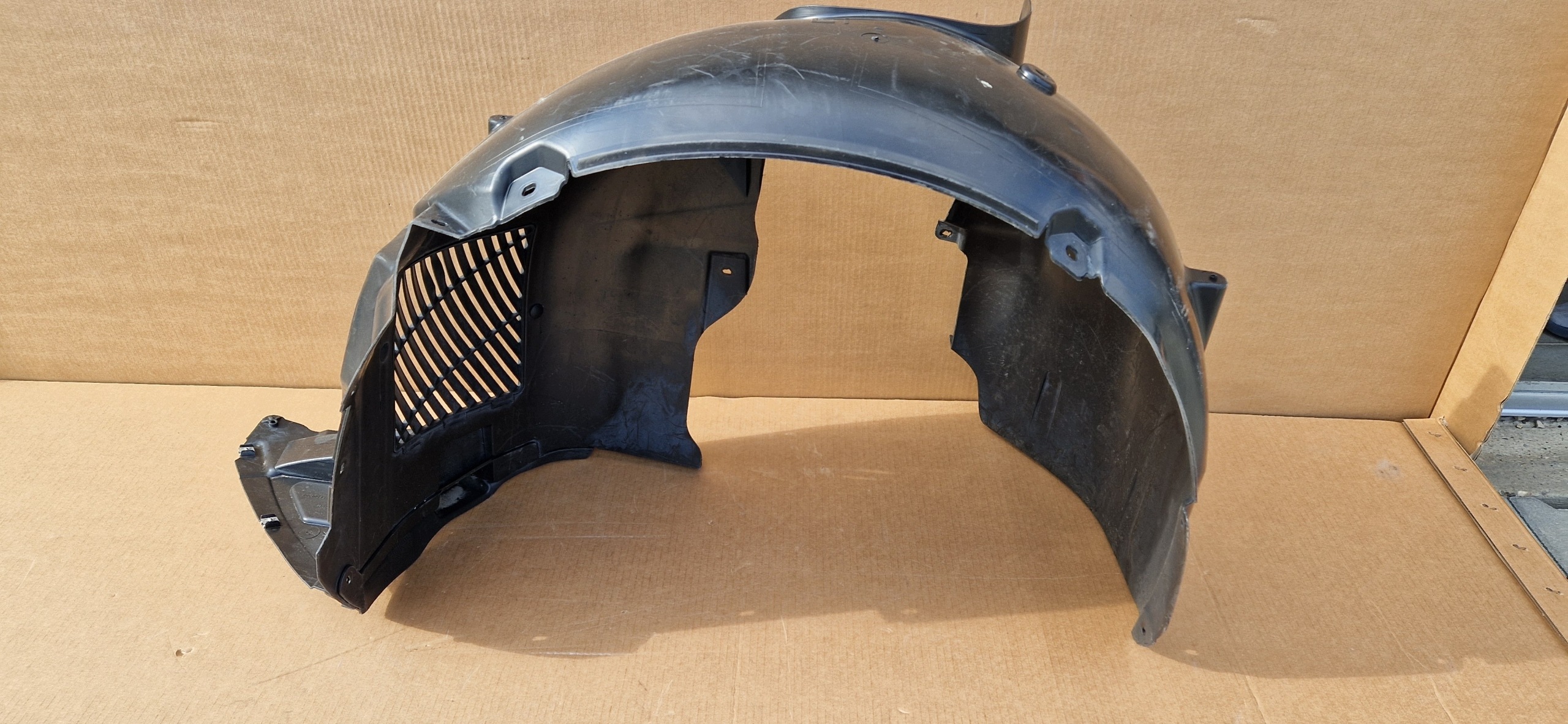 mudguard SKODA SUPERB III 3V0809957P front left original