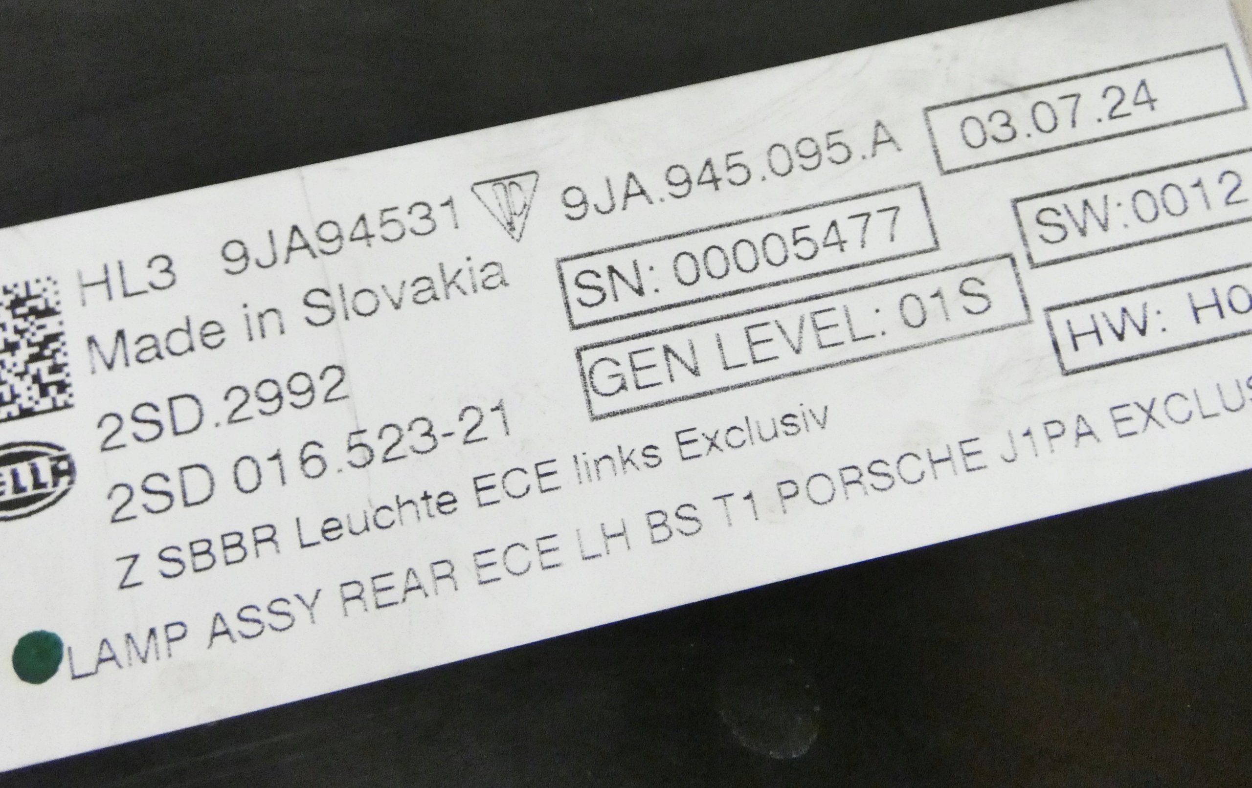PORSCHE TAYCAN 9JA945095A light left rear part rear LED