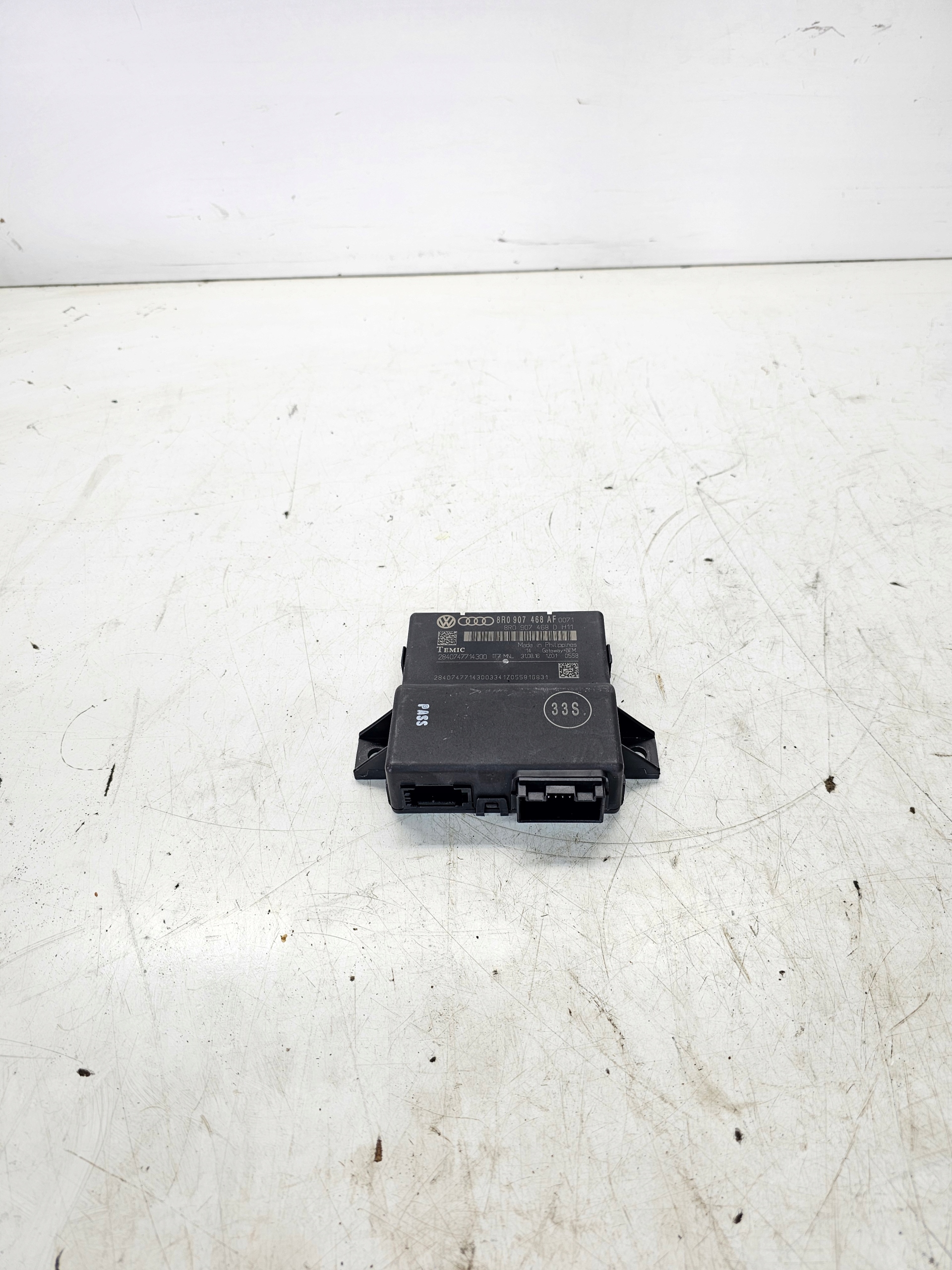 module control unit GATEWAY AUDI A4 A5 Q5 8R LIFT 8R0907468AF