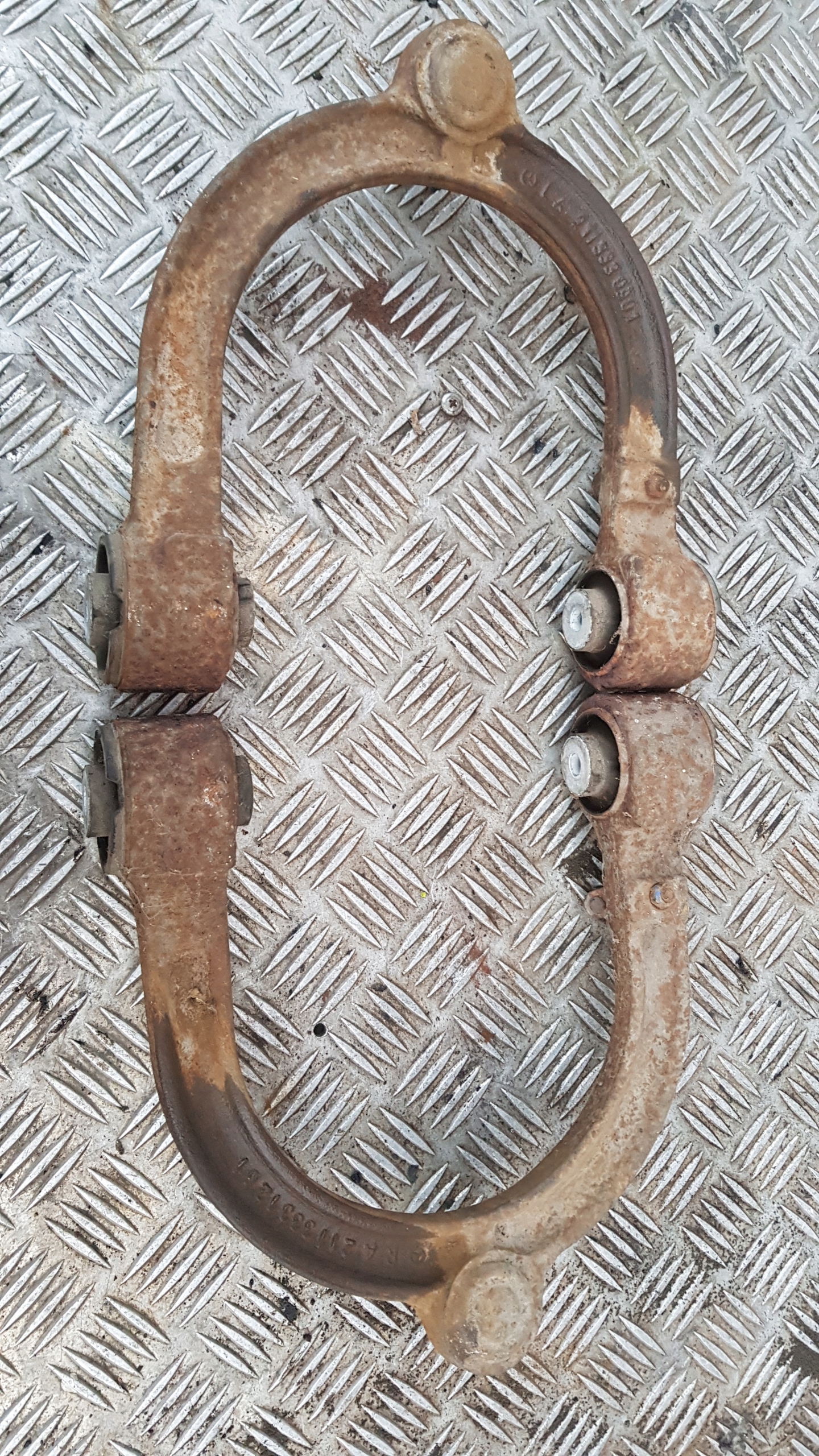 MERCEDES W211 4MATIC arm upper left / right