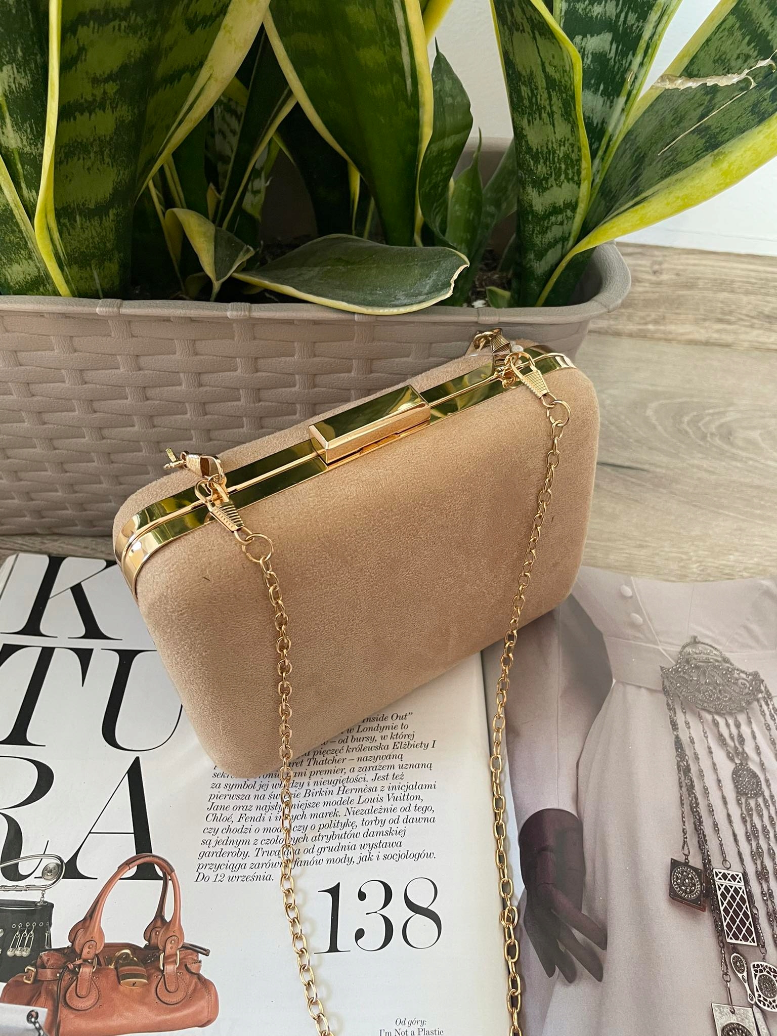 TOREBKA DAMSKA PUZDERKO z rączką NA ŁAŃCUSZKU karmelowy BEŻ Wysokość 12.5 cm