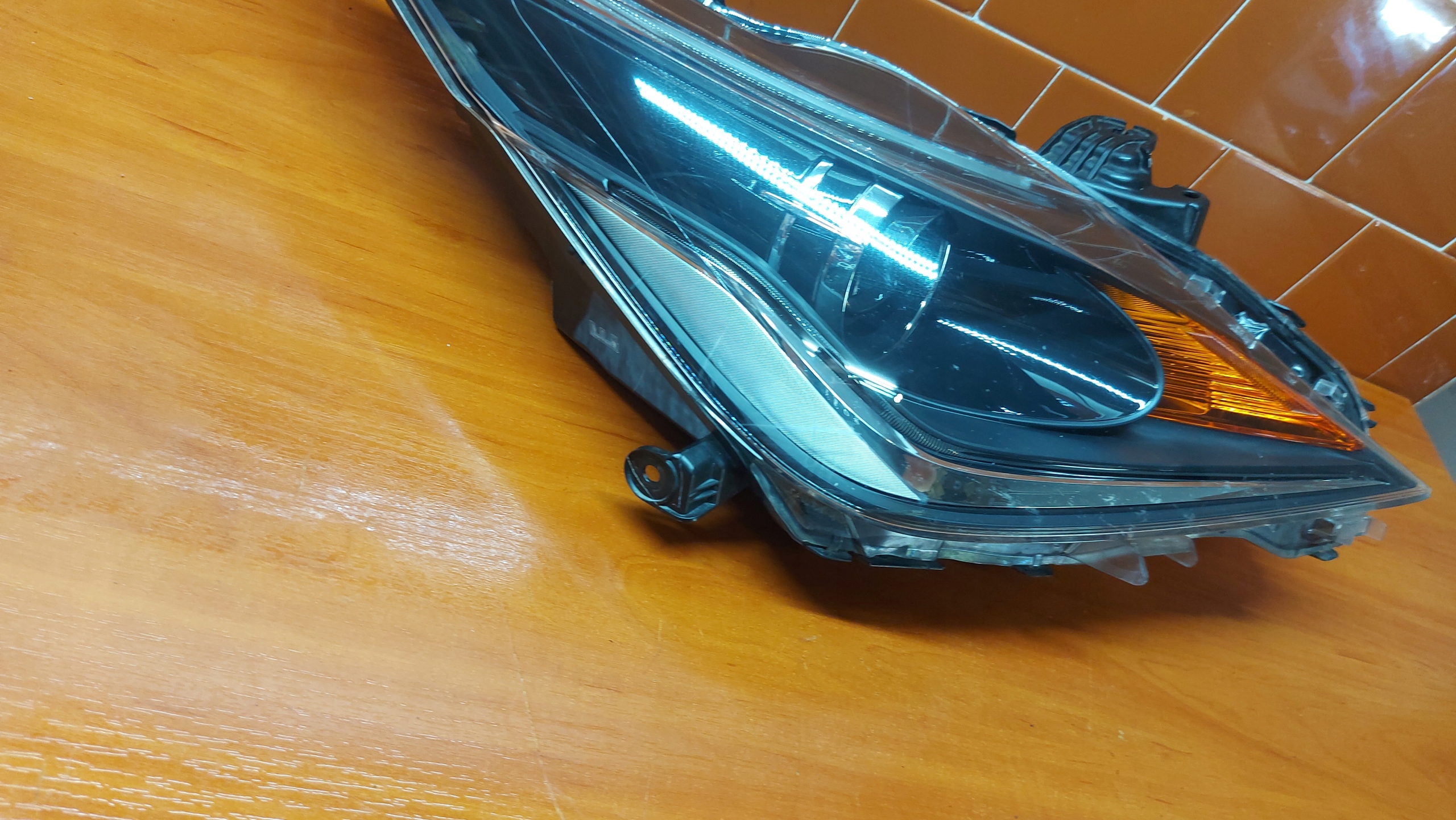 REFLEKTOR light right right front TOYOTA AYGO II 18- LIFT