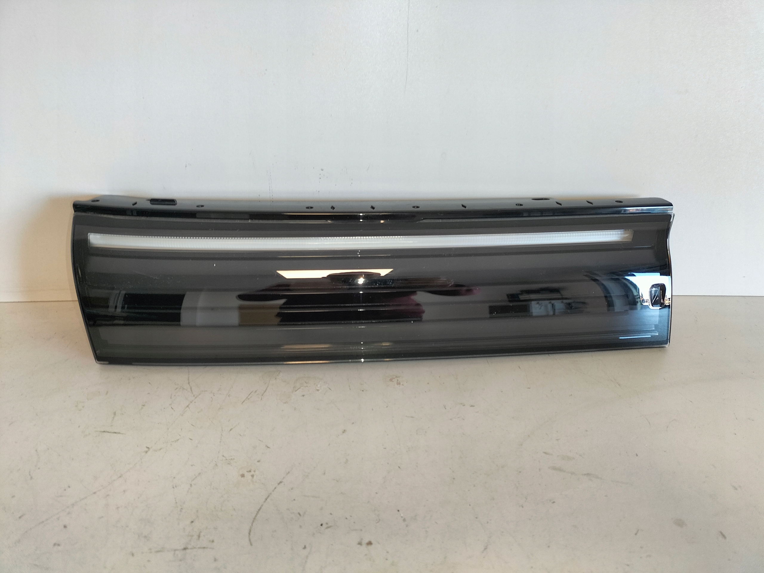 light front light LED DRL grille grilla right VW TIGUAN III 24-26