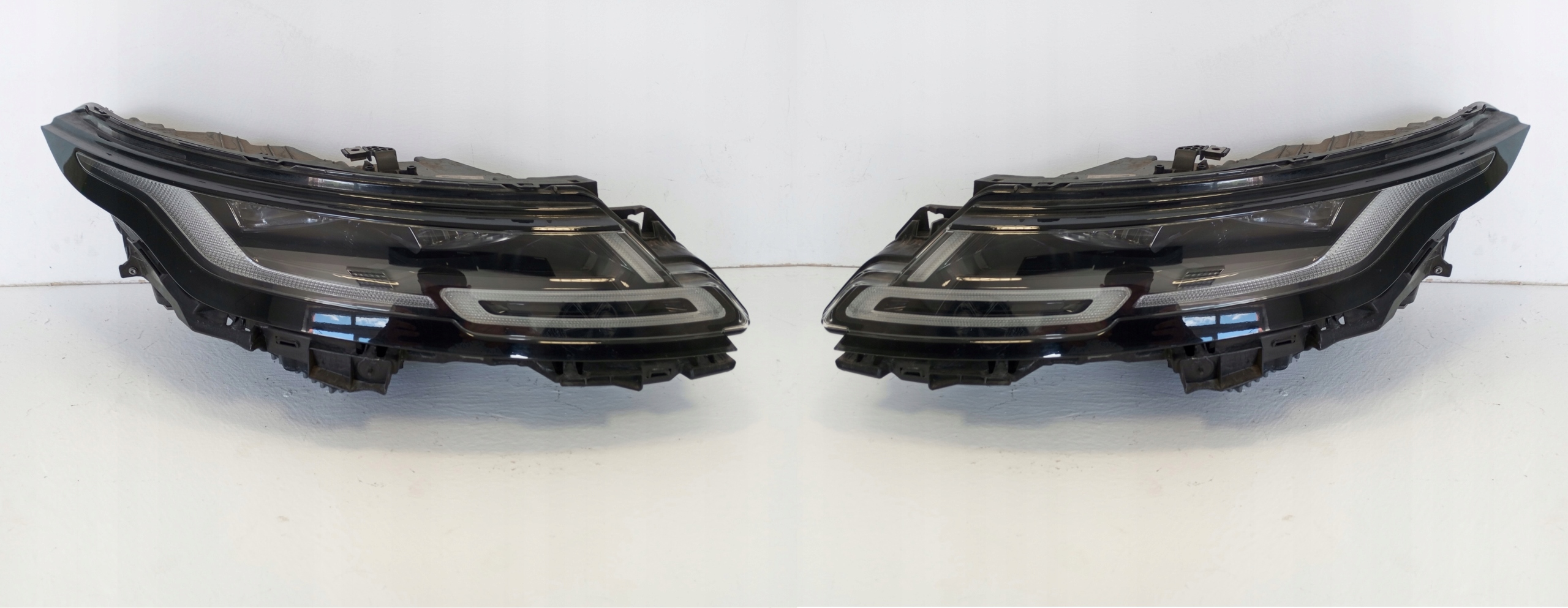 light FULL LED RANGE ROVER EVOQUE II K8D2-13W030-EF K8D2-13W029-EF