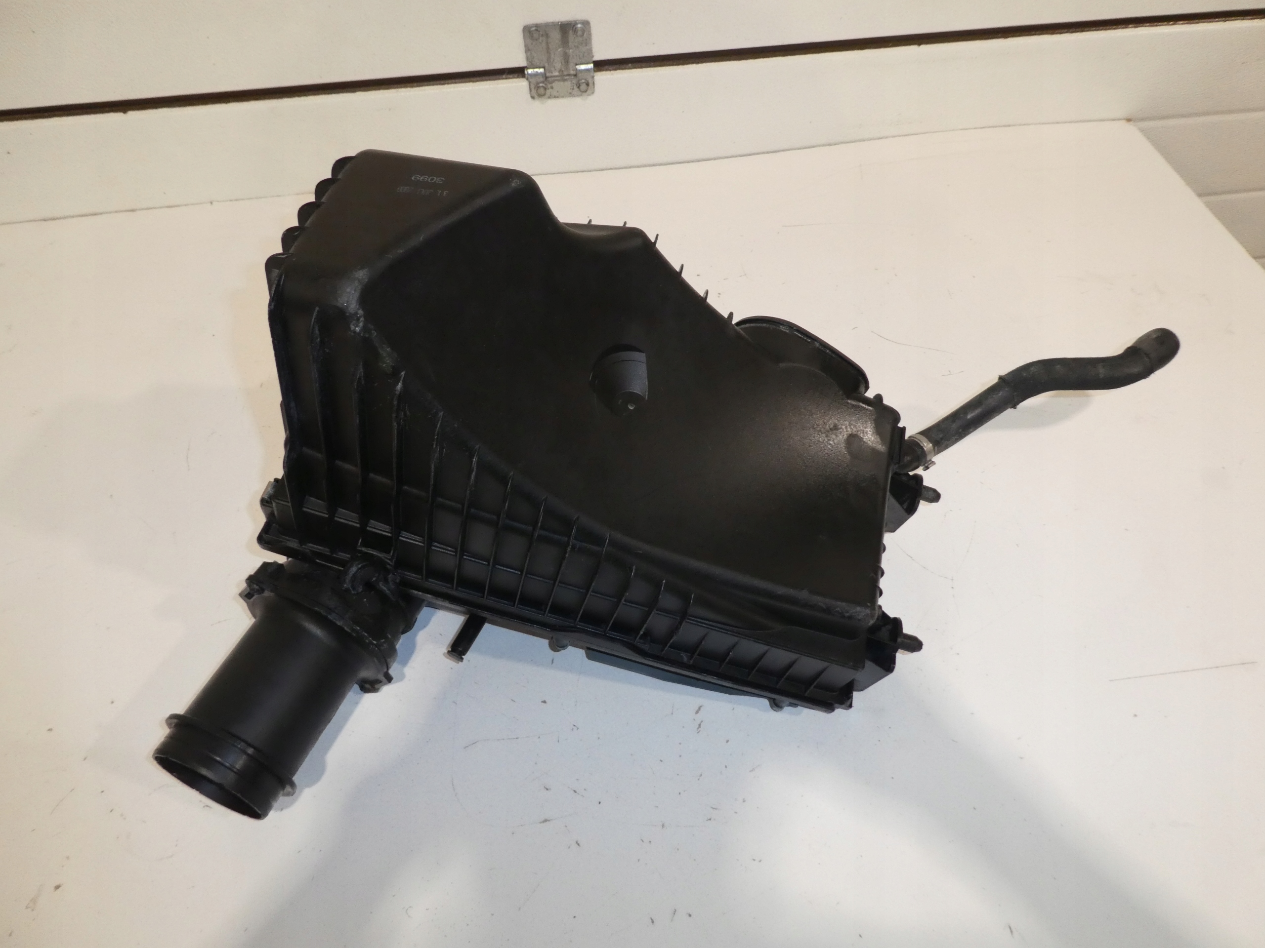 TOUAREG 3.0TDI Gehäuse filter luft 7L6129601Q