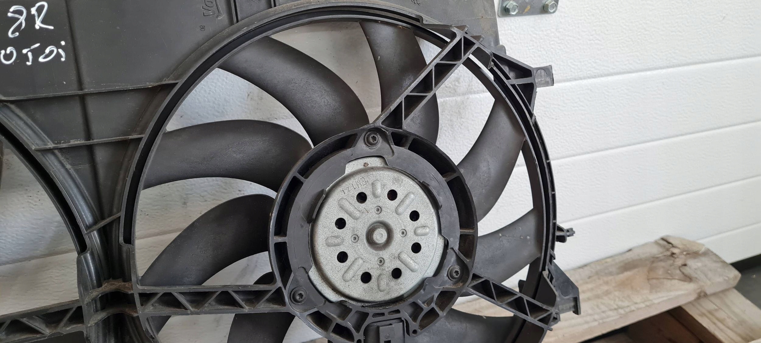 Q5 8R radiator fan module 2.0 TDI 8K0121003M A4 B8 A5 A6 C7 4G