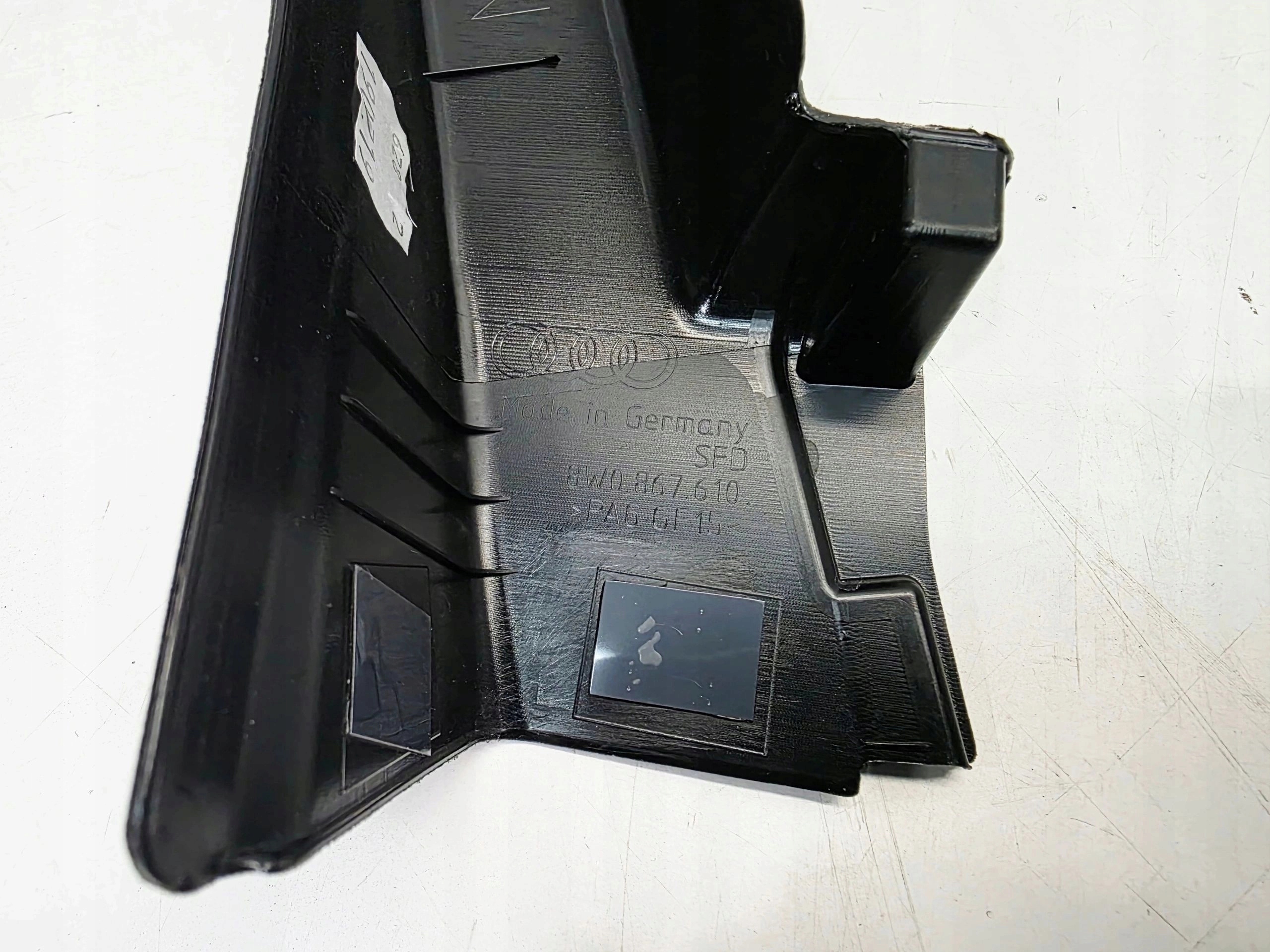 frame cover door right front AUDI A4 B9 8W0867610