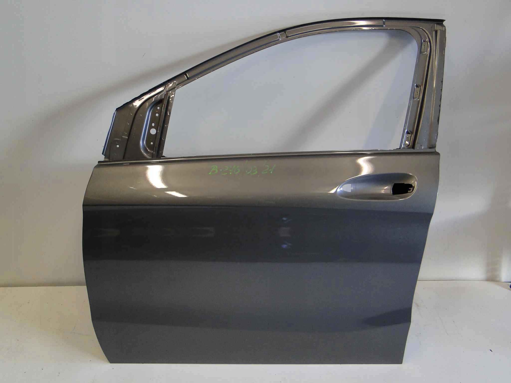 MERCEDES B KLASA W246 246 DRZWI LEWE PRZEDNIE Strona zabudowy przód - lewa