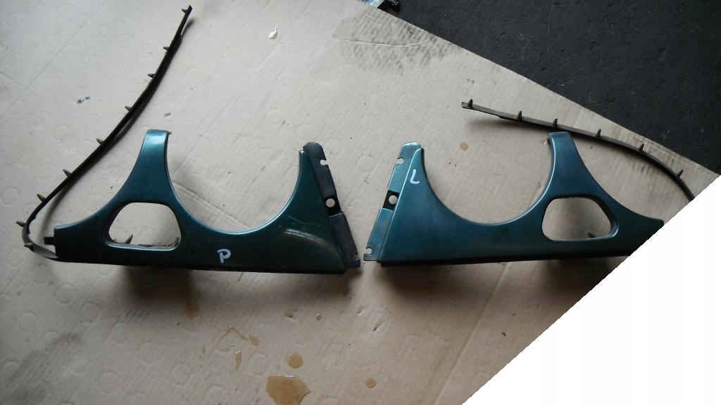 MERCEDES W210 3.0 TD 98r LISTWA POD LAMPE