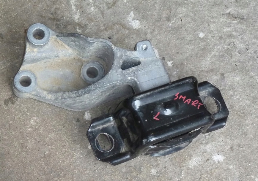 SMART FORTWO 451 07-14 poduszka silnik skrzynia L