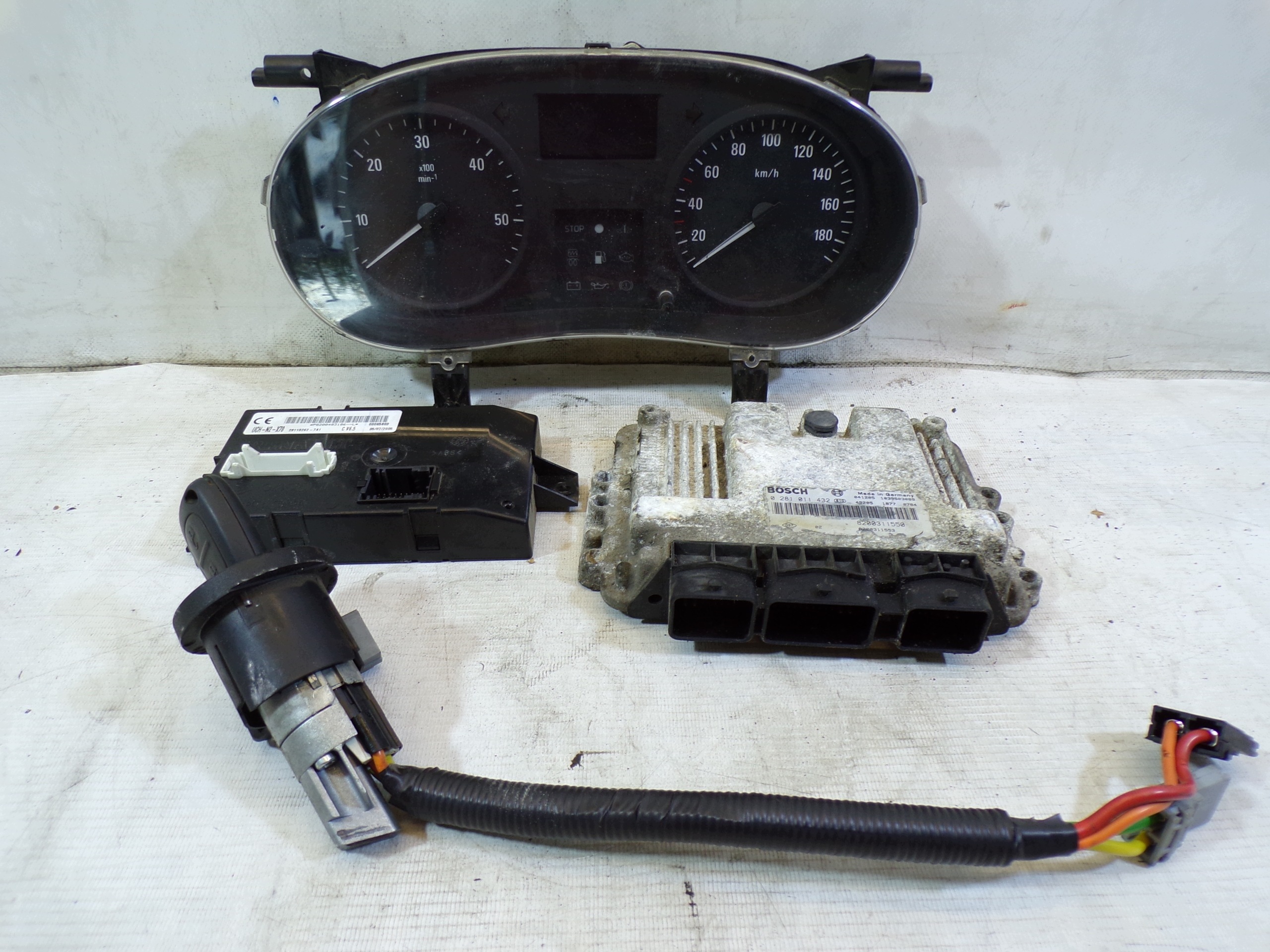 running board STARTOWY OPEL MOVANO A 2.5 DCI 0281011432
