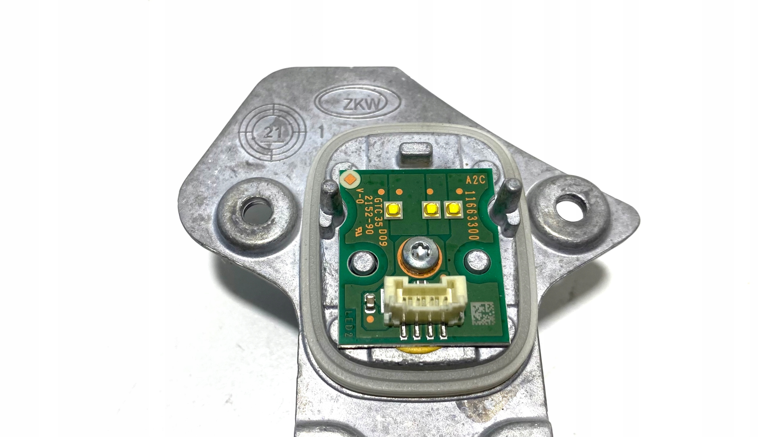 MODUŁ LED VOLVO FH4 82358216 Producent części Volvo OE