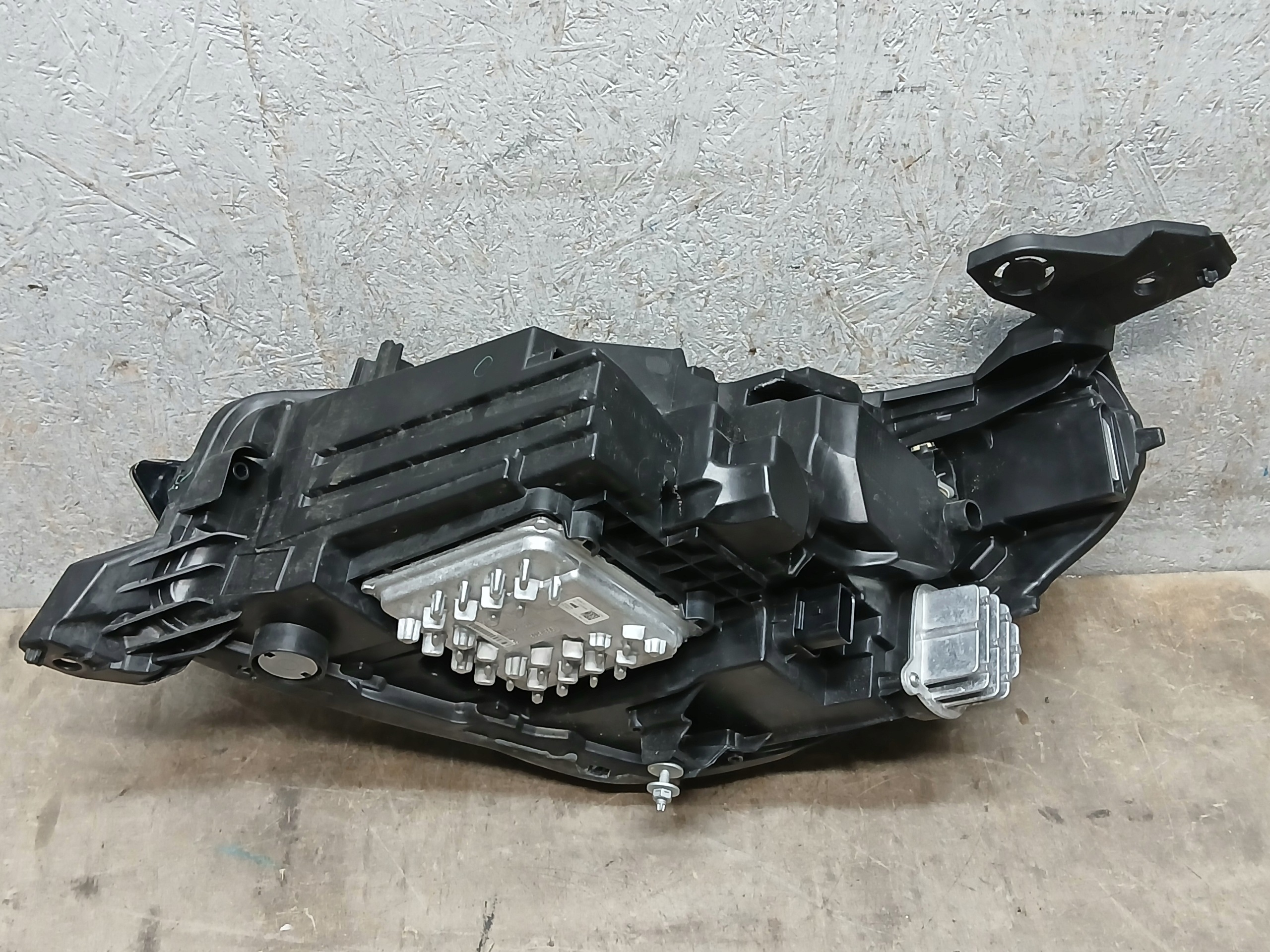 light front right OPEL CORSA F FULL LED 39162659