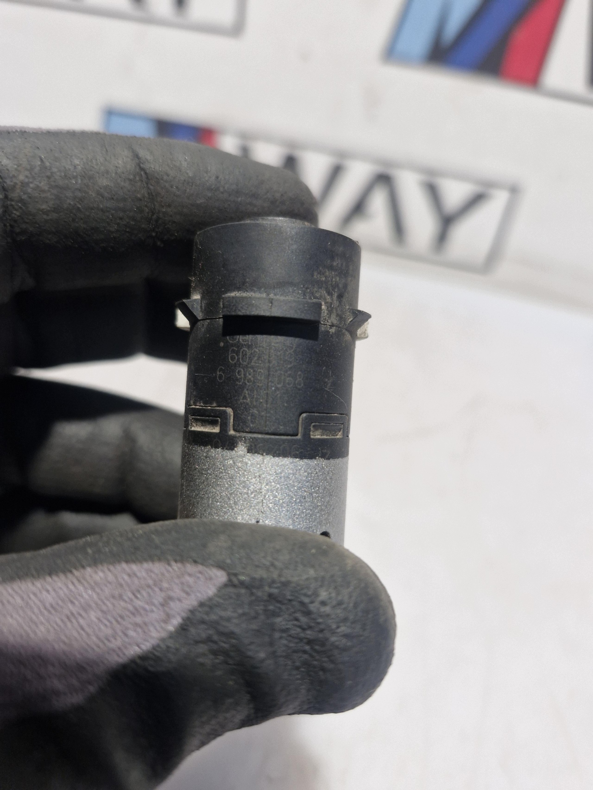 6989068 BMW E39 E53 E85 E86 Sensor Parken PDC