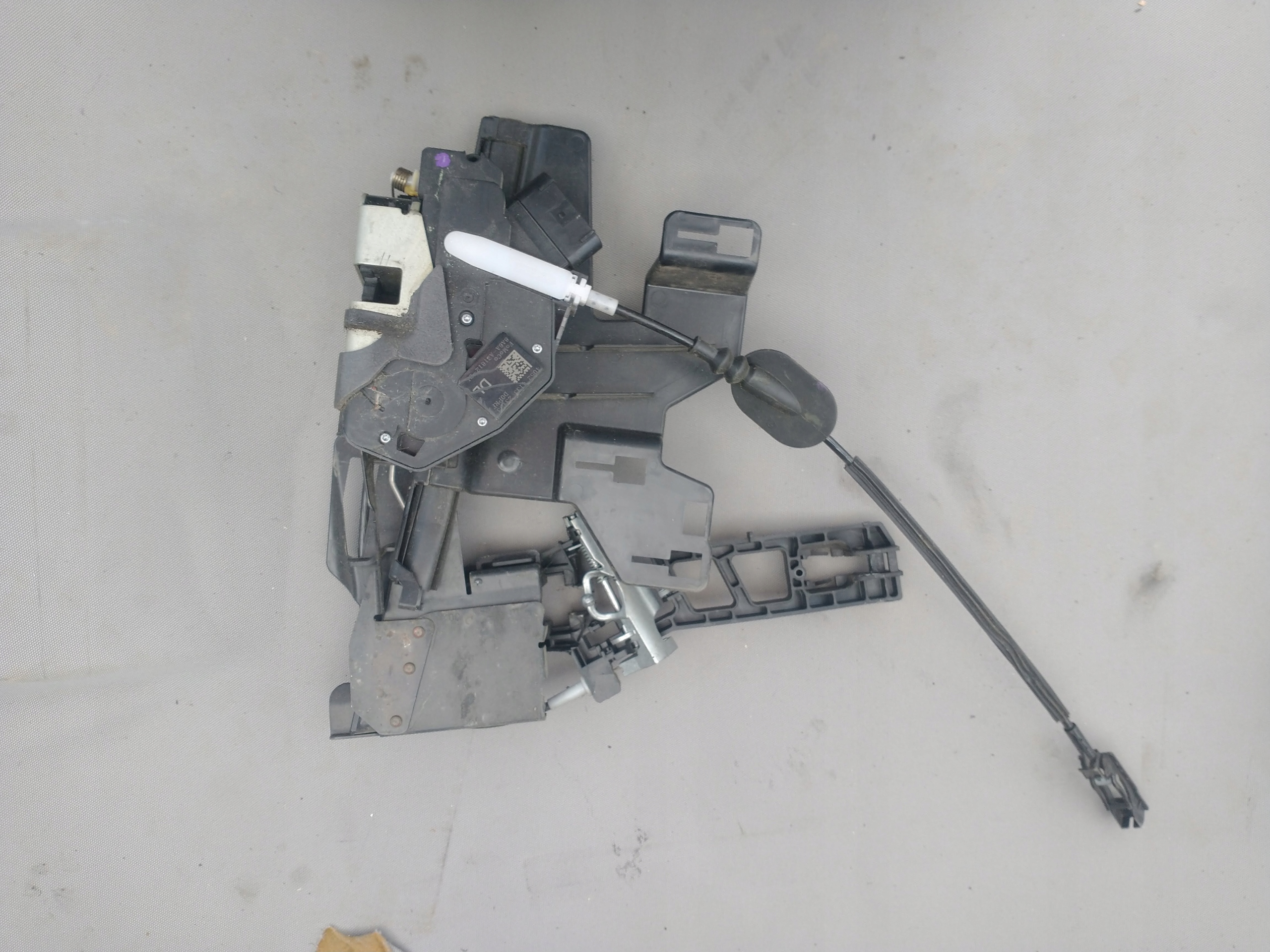 lock door front right FIESTA MK7 8A6A-A21812