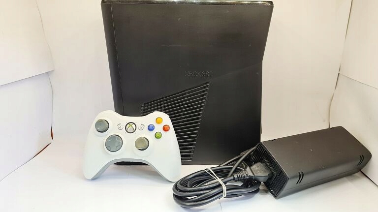 Konsola Microsoft Xbox 360 4 GB czarny