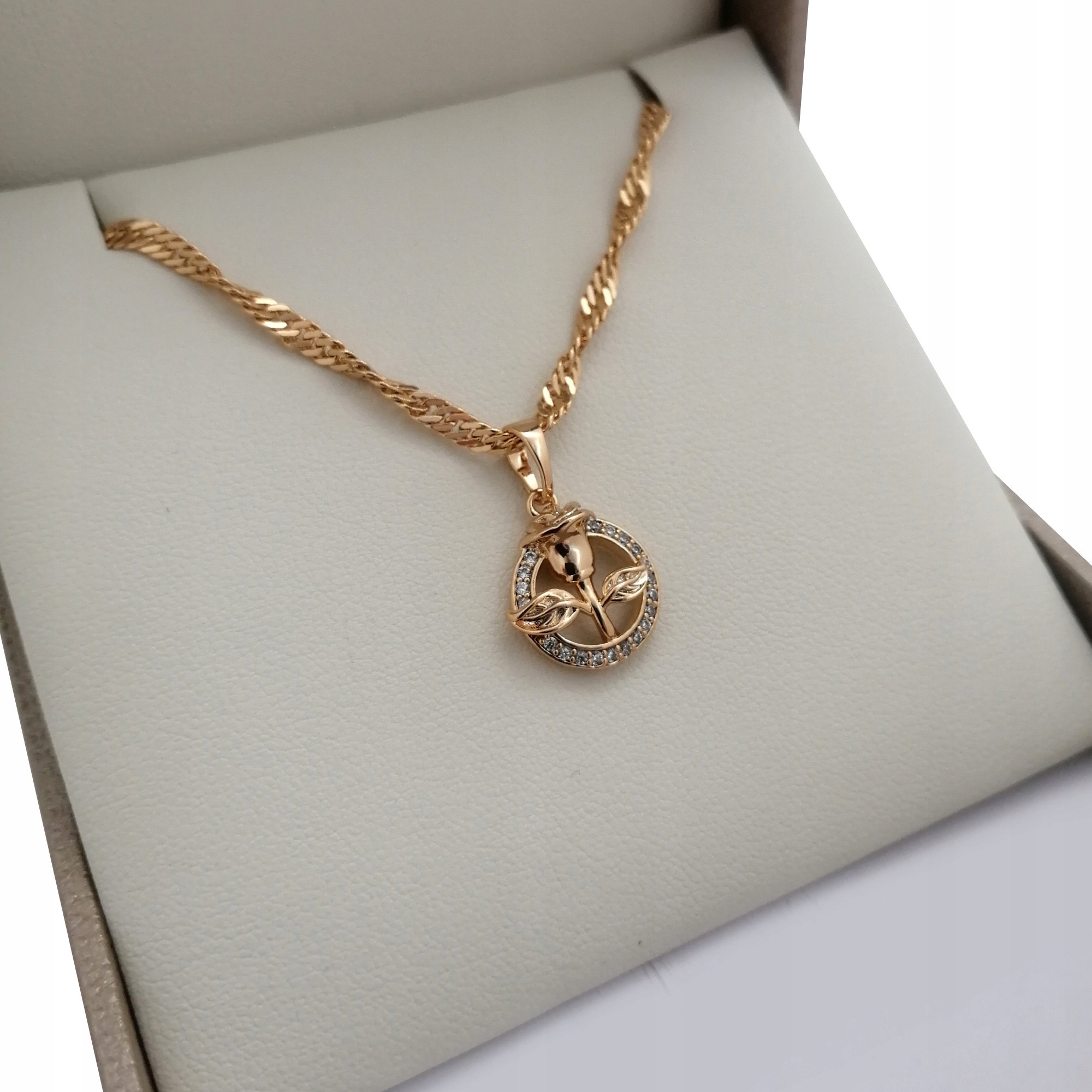 

Złoty Naszyjnik Róża Z Kryształkami 55CM Gwarancja