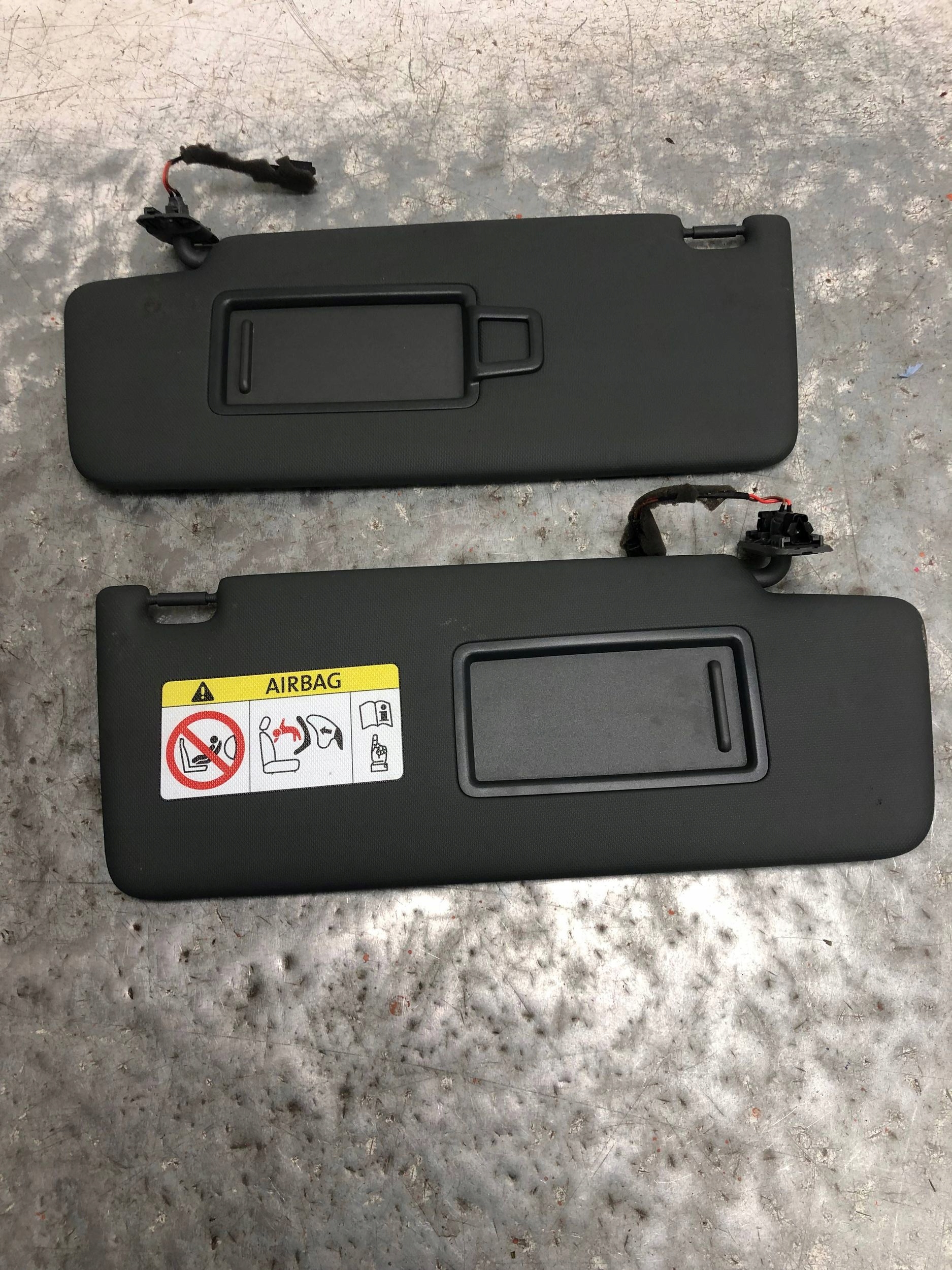visor cover PRZECIWSLONECZNA left right AUDI Q4 E-TRON
