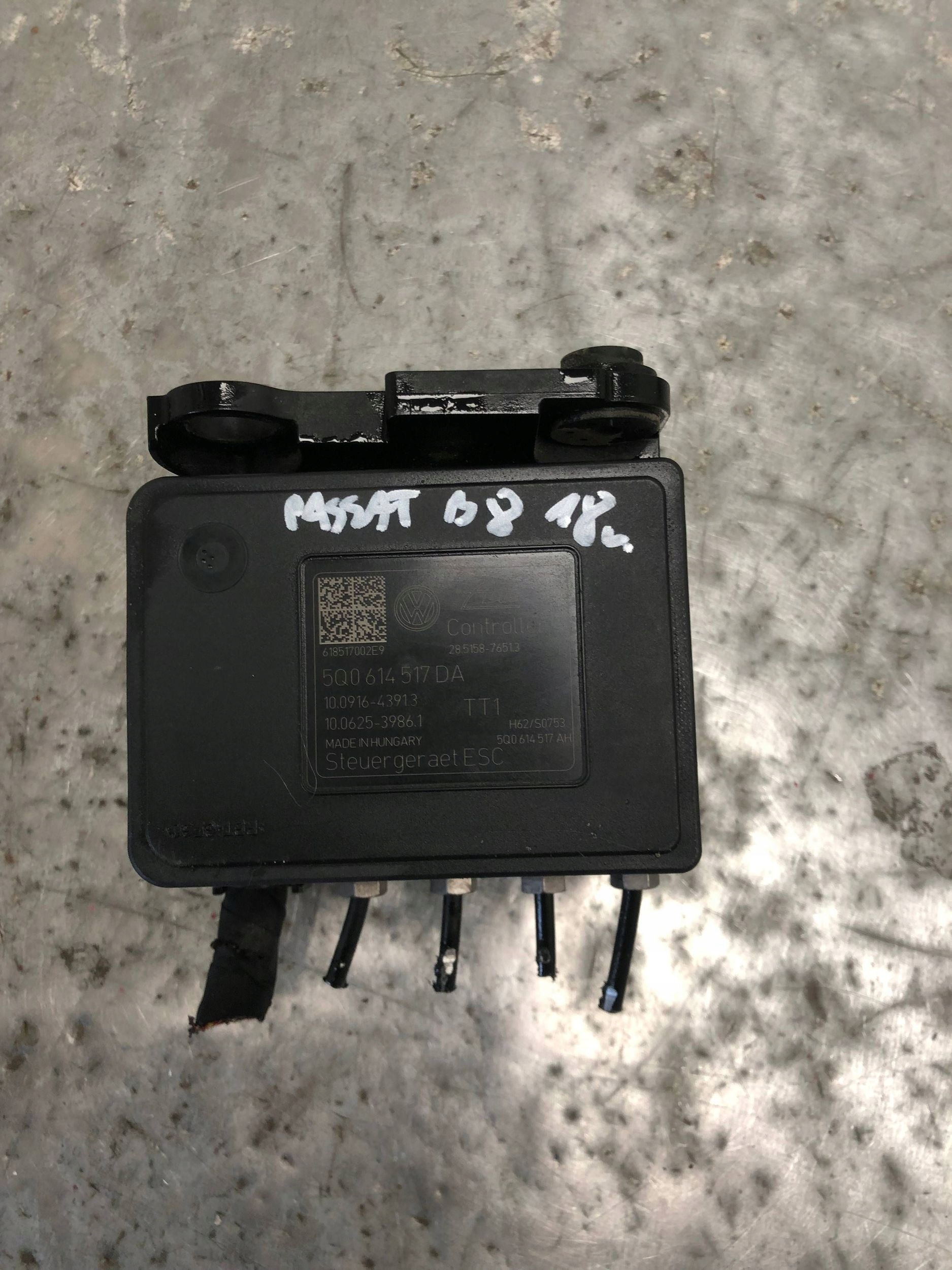 pumpa ABS VW PASSAT B8 5Q0614517DA