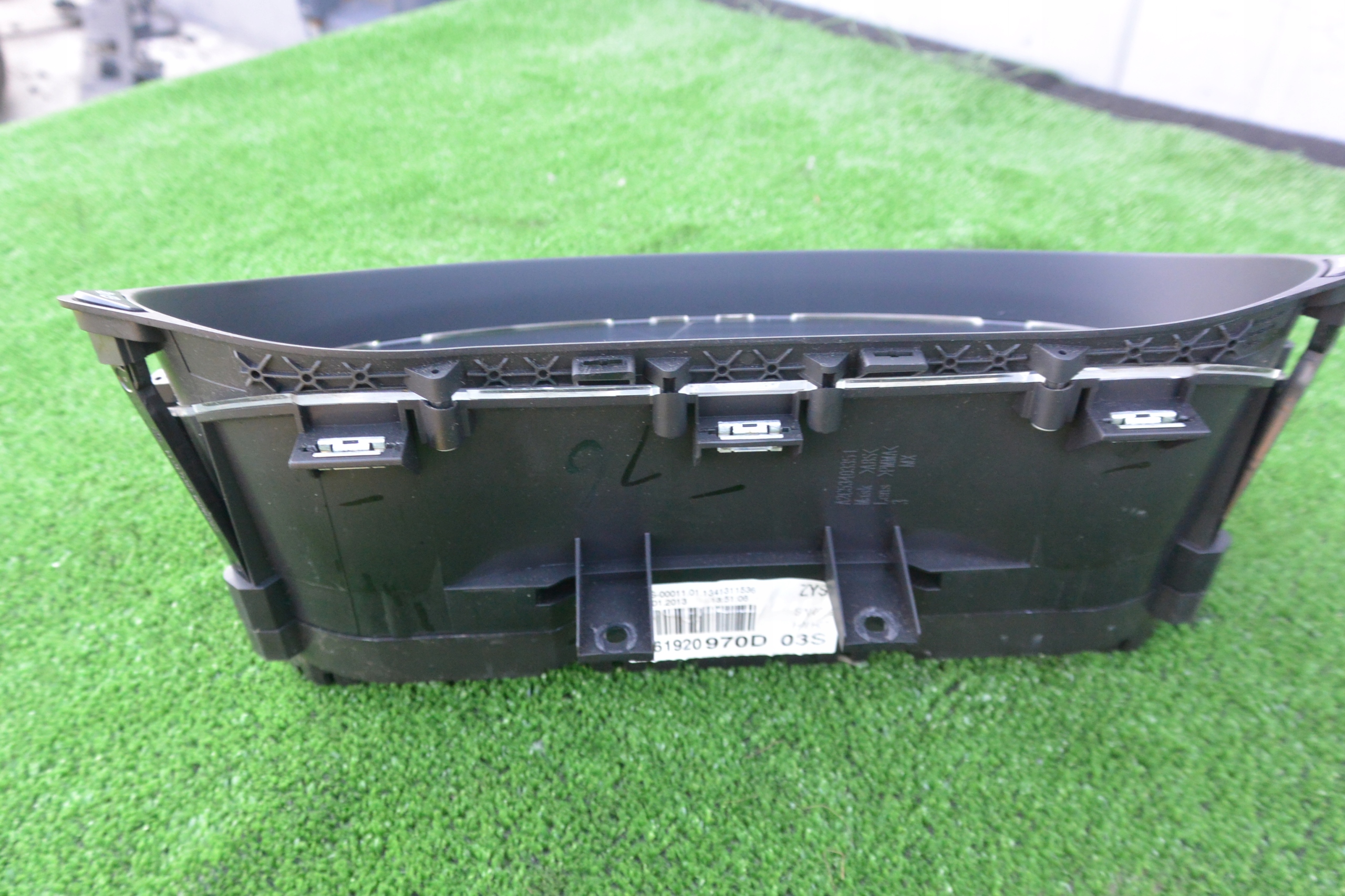 dials dials 2.5 SE petrol VW PASSAT B7 USA