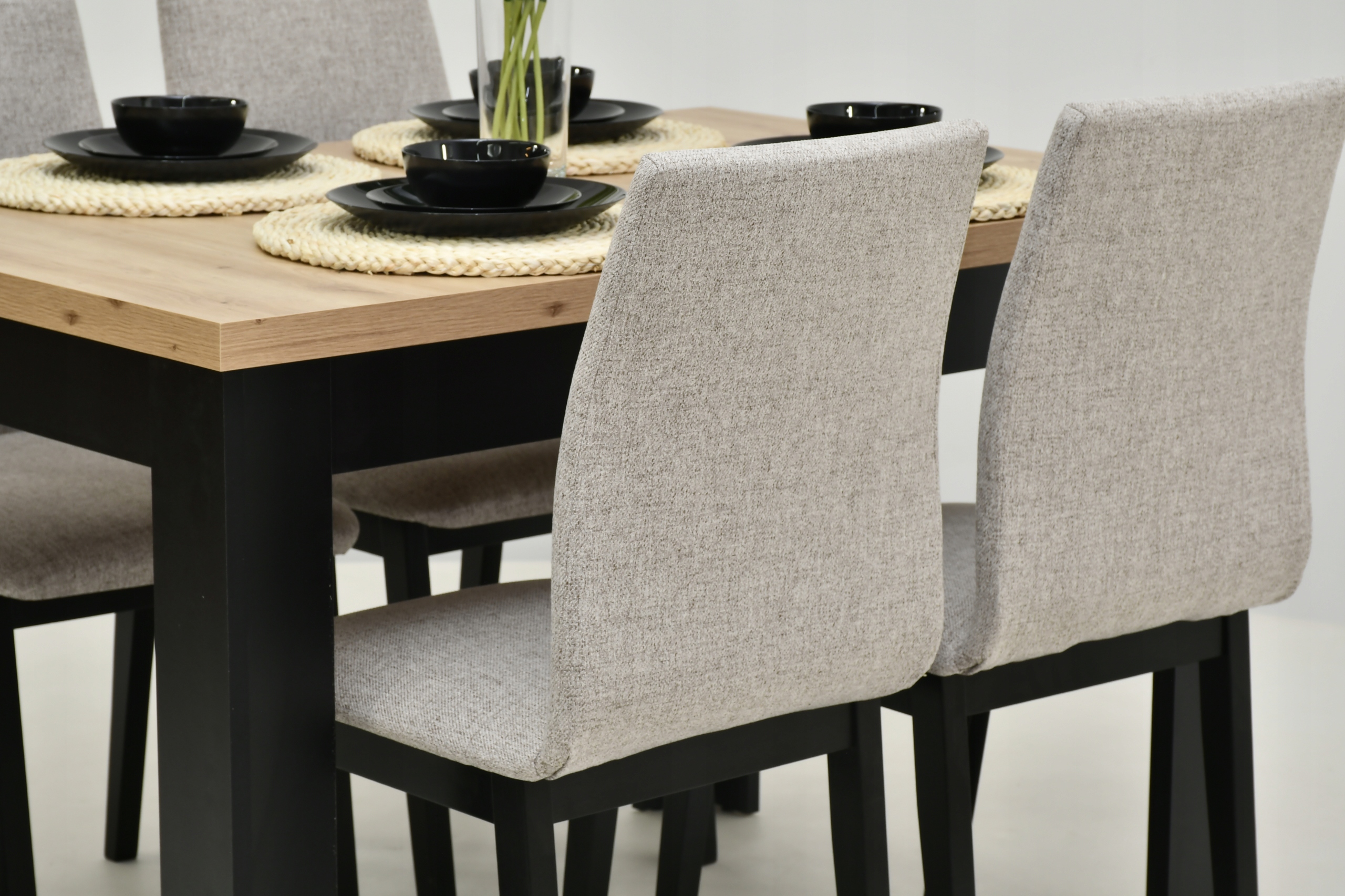 Stół 80x120 rozkładany stół, dąb artisan,profilowane krzesła, tapicerka Marka Sandow