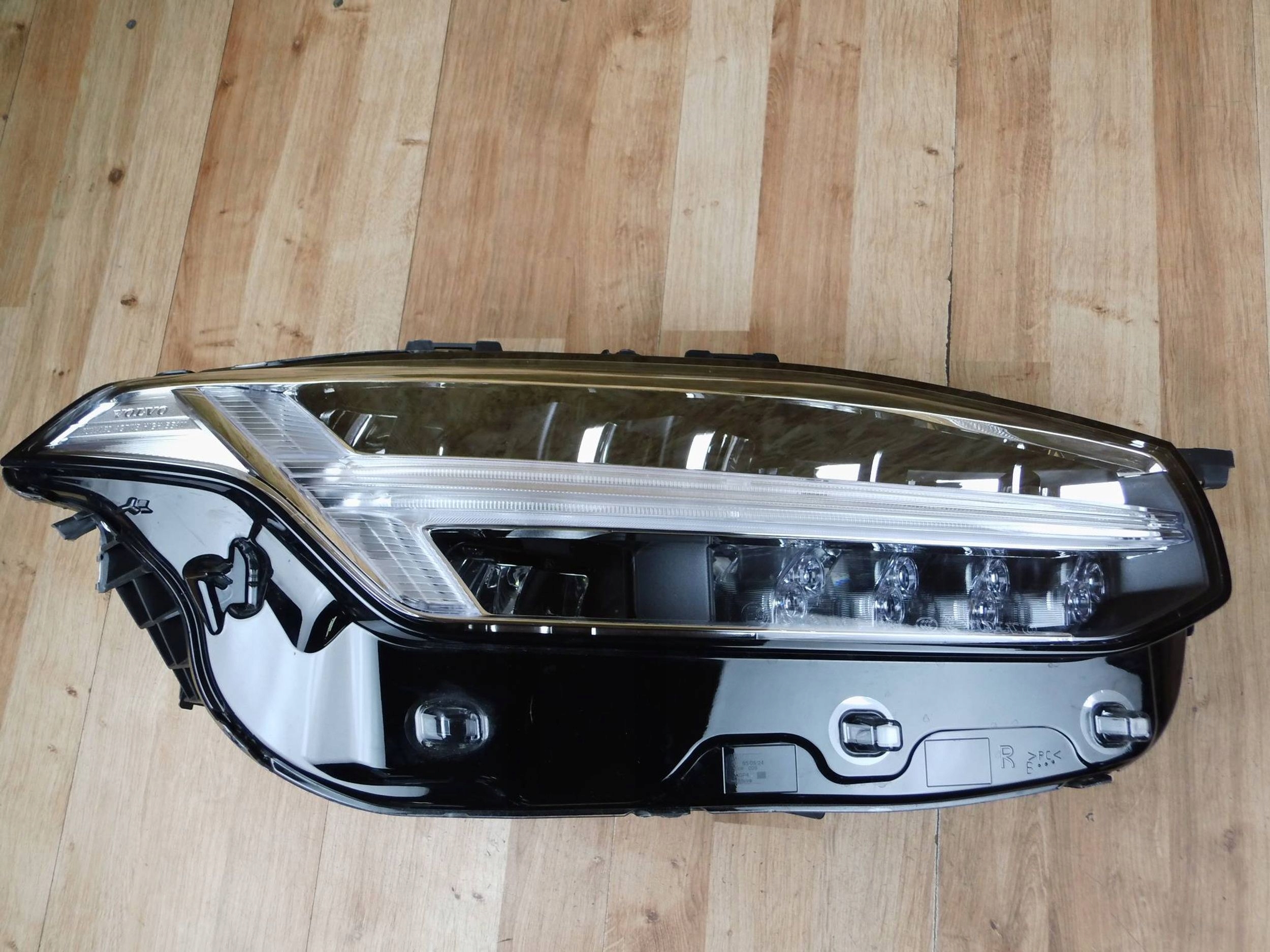 Volvo XC90 II 2022+ LIFT light right front front right LED