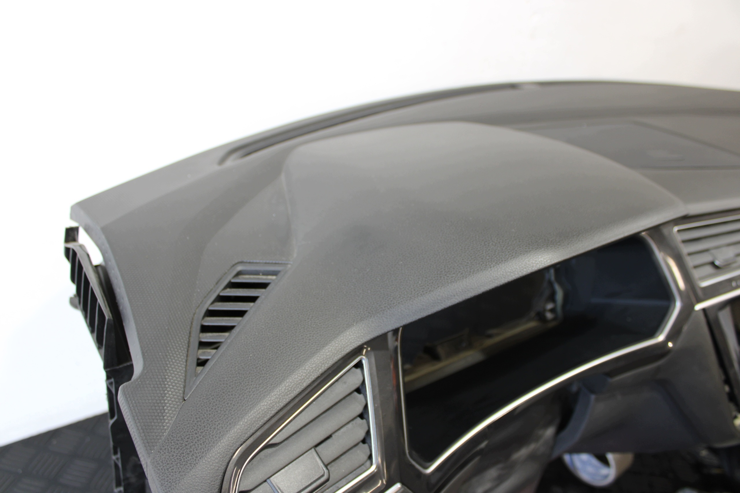 dashboard console airbag airbags VW TIGUAN II 2 5NA ALLSPACE