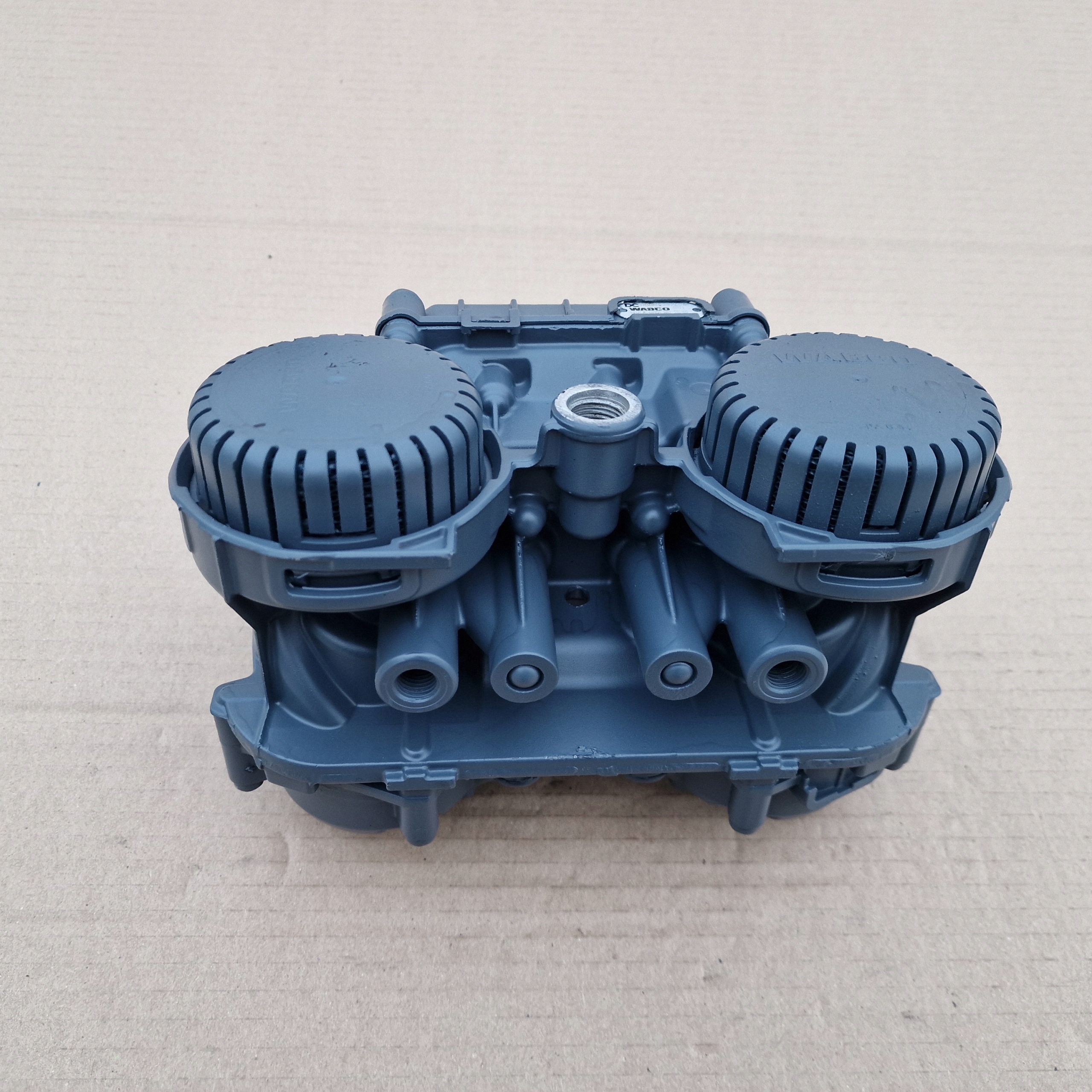 MERCEDES ZAWÓR MODULATOR EBS WABCO 4801060050 Producent części Wabco