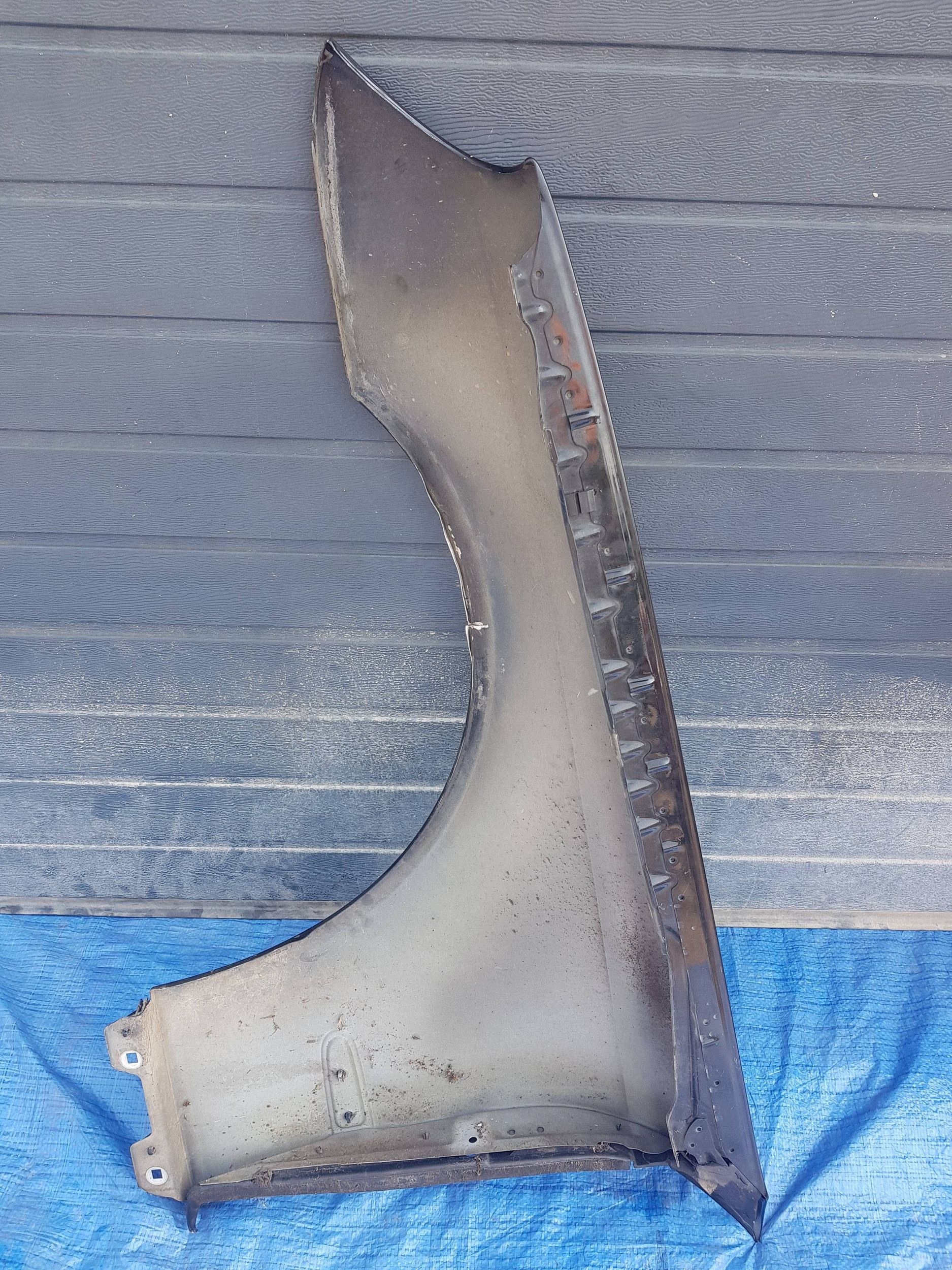 fender front right front Mercedes E W211 c197 197