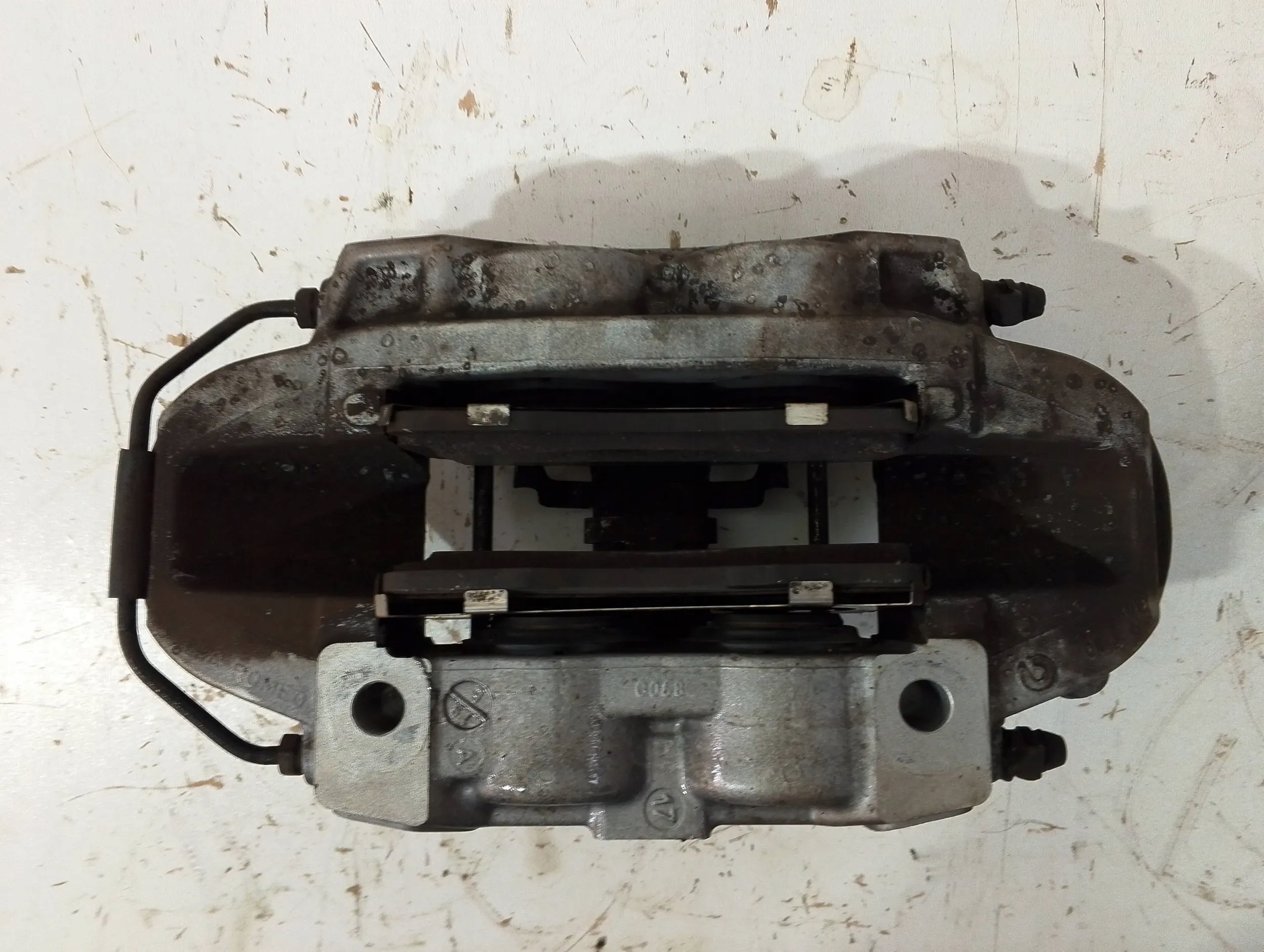 Alfa Romeo Stelvio 2,2D caliper brake front right (B143)