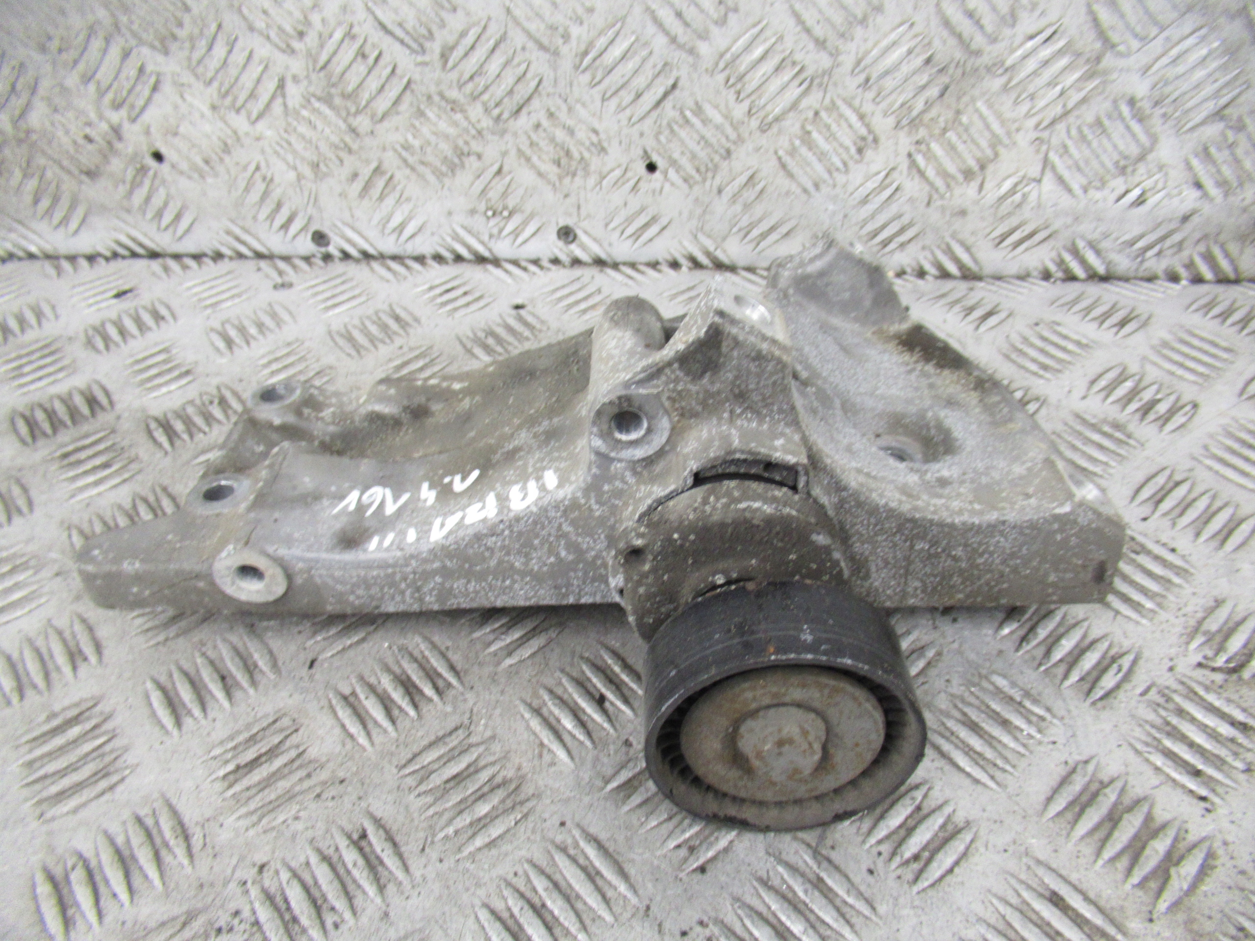 Support Support plaque Alternateur SEAT IBIZA 3 1.4 B 036145169G