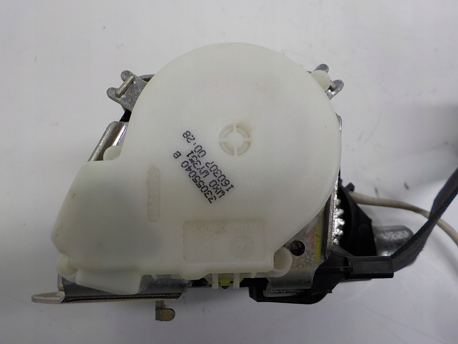 VW EOS Gurten Sicherheits links 1Q2857705